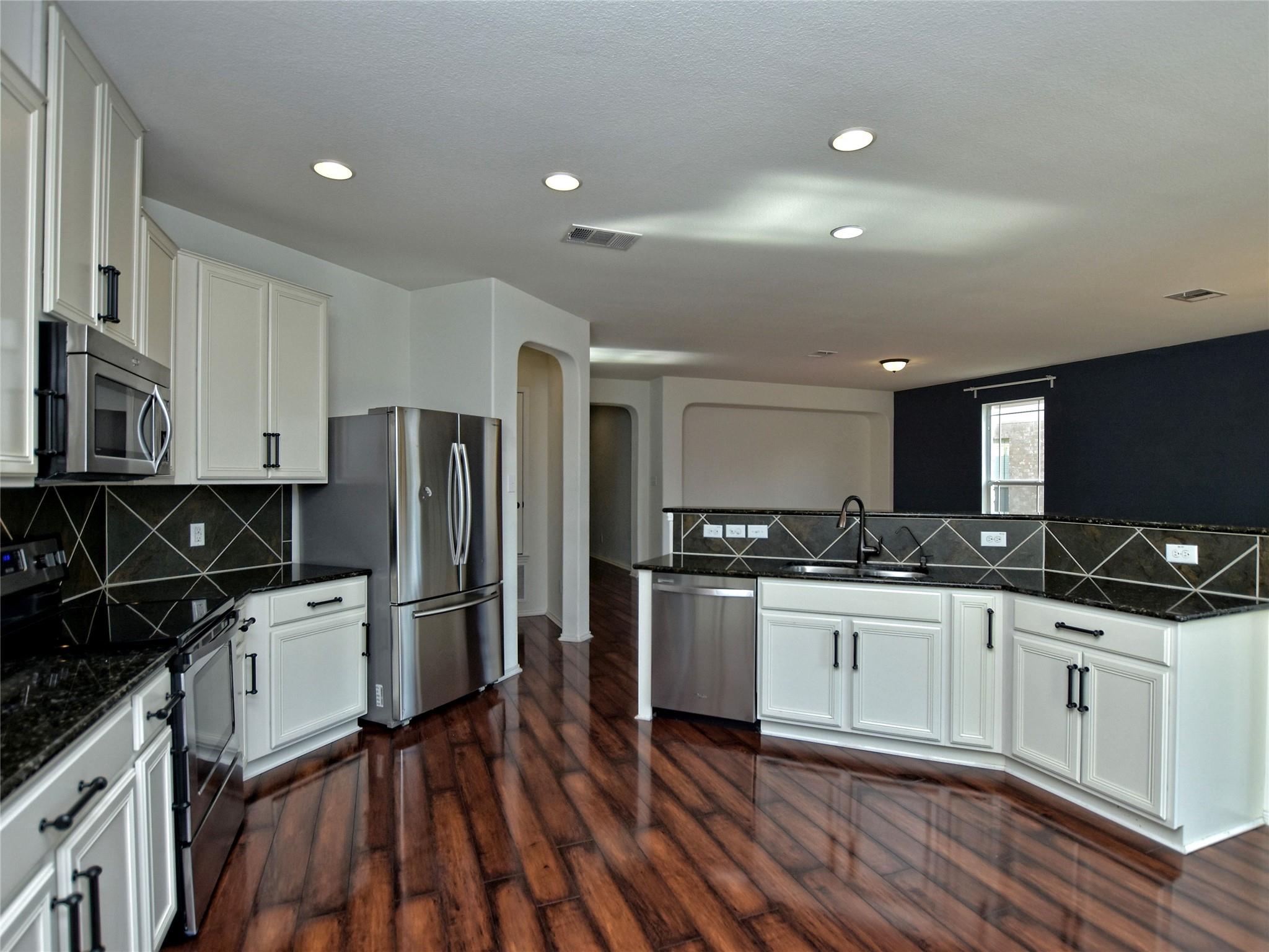 2717 Claremont Ct, Round Rock, TX 78665