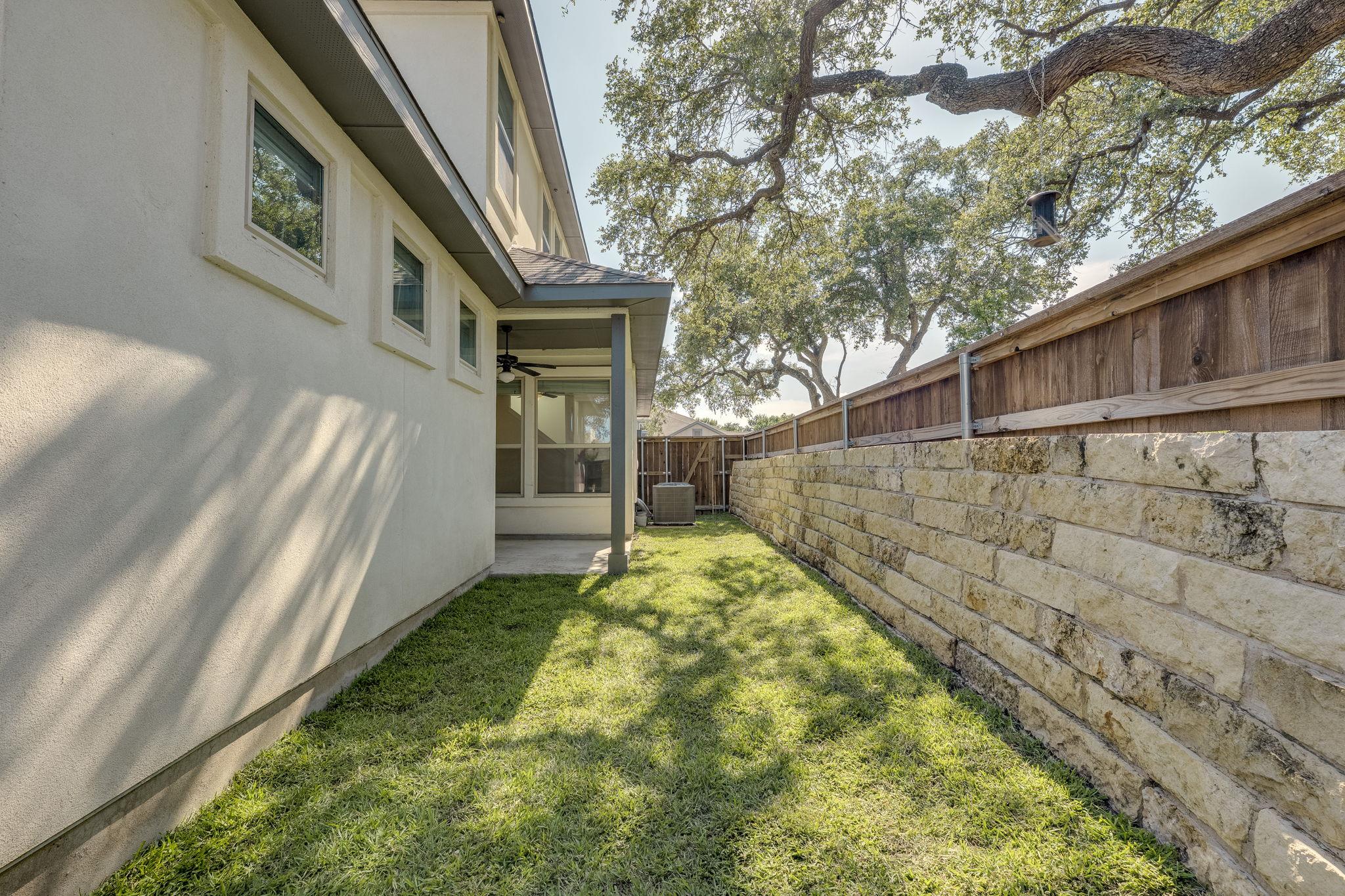 619 Parkline Dr, Georgetown, TX 78626