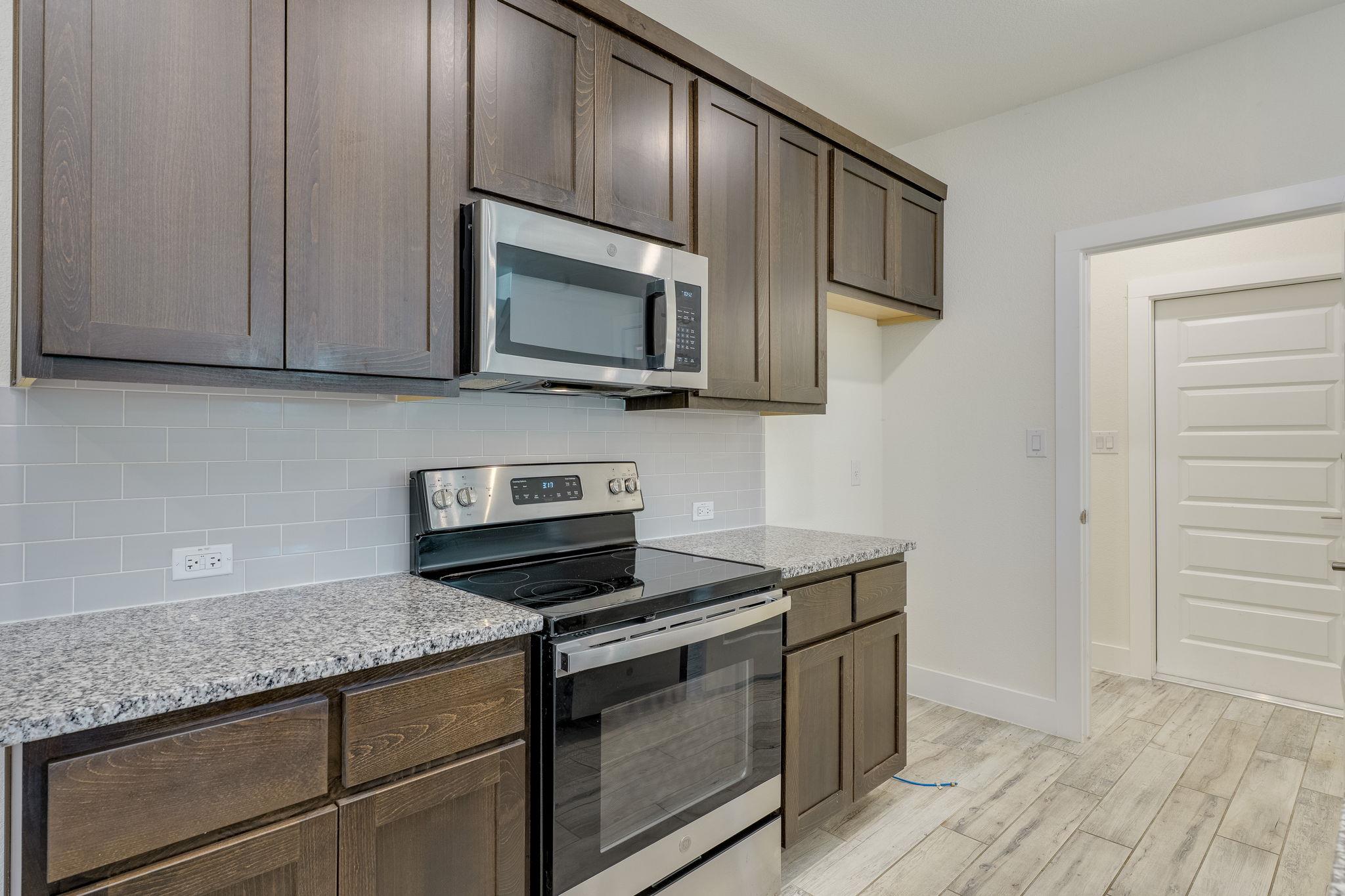 619 Parkline Dr, Georgetown, TX 78626