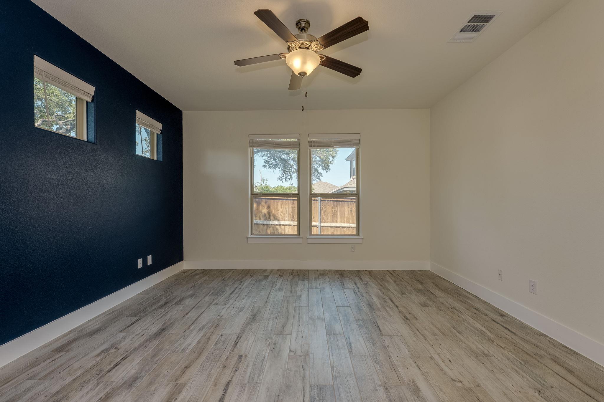 619 Parkline Dr, Georgetown, TX 78626