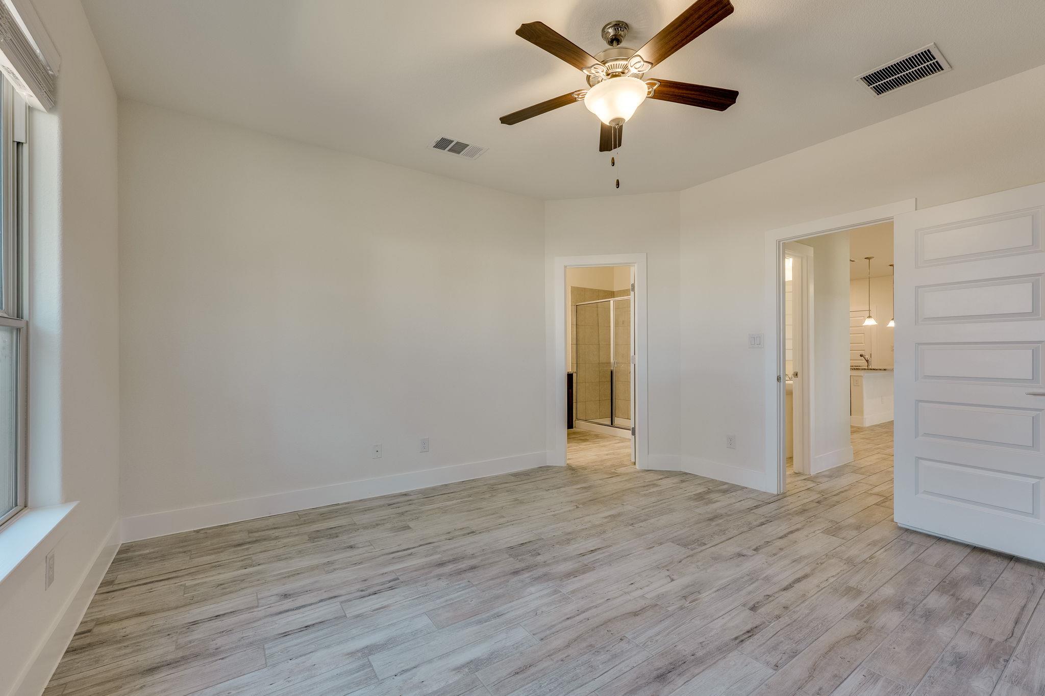 619 Parkline Dr, Georgetown, TX 78626