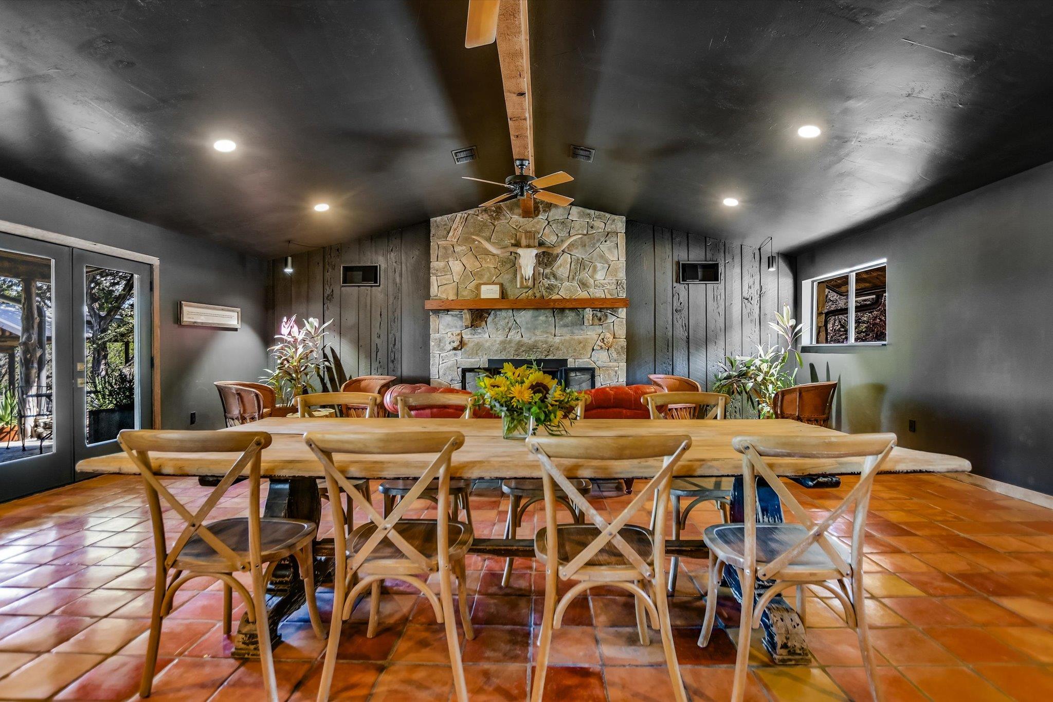 7000 McGregor Ln, Dripping Springs, TX 78620