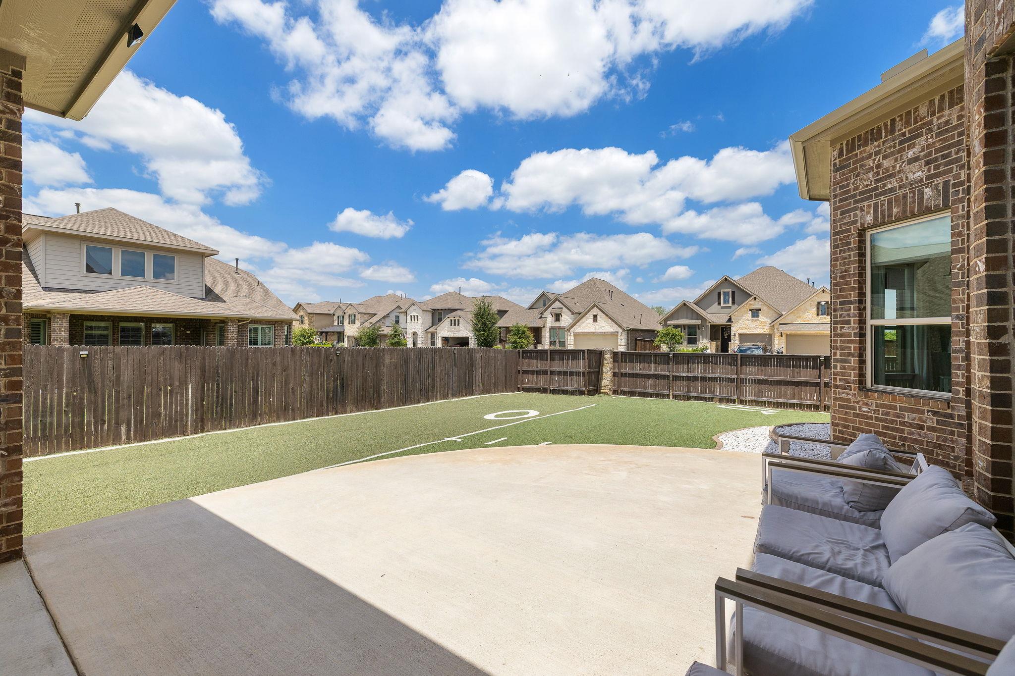 117 Rosa Dr, Liberty Hill, TX 78642