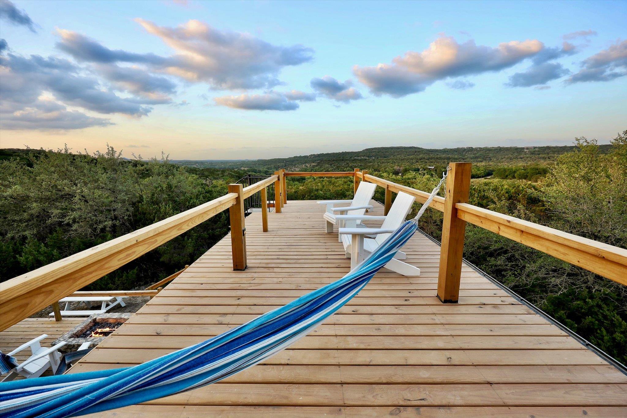 7000 McGregor Ln, Dripping Springs, TX 78620