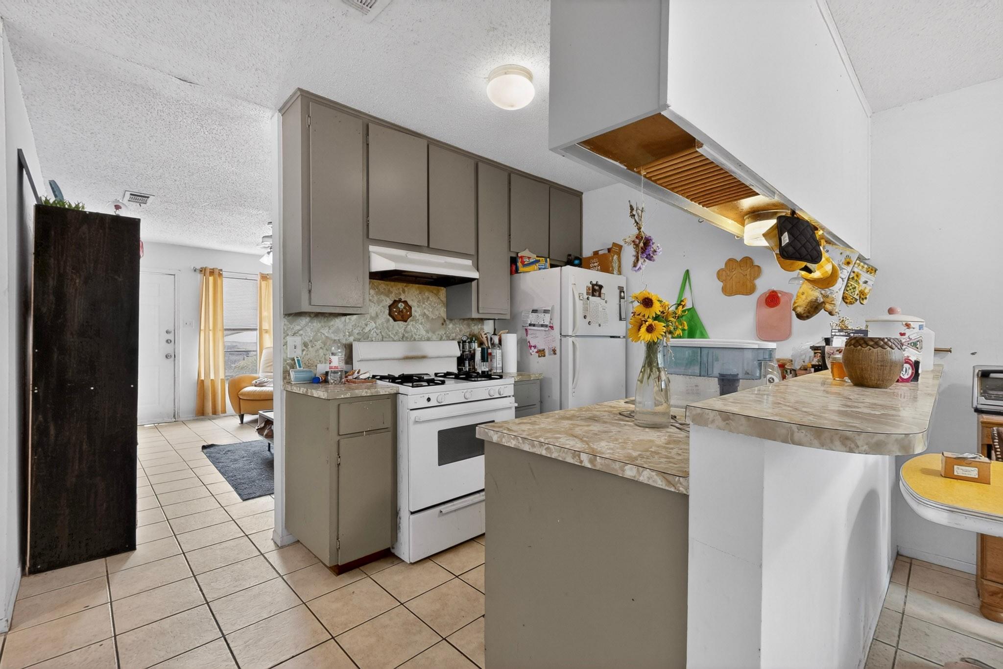128 Coers Cir, San Marcos, TX 78666