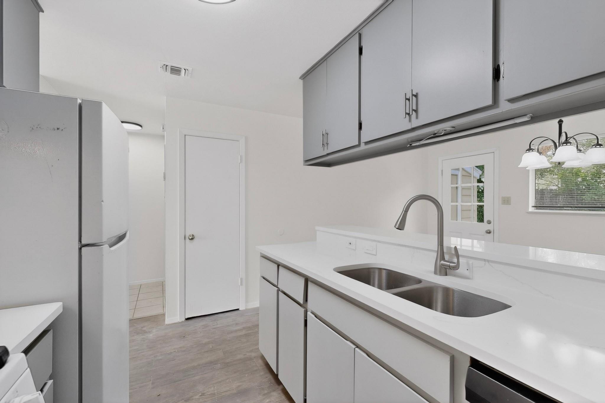 128 Coers Cir, San Marcos, TX 78666