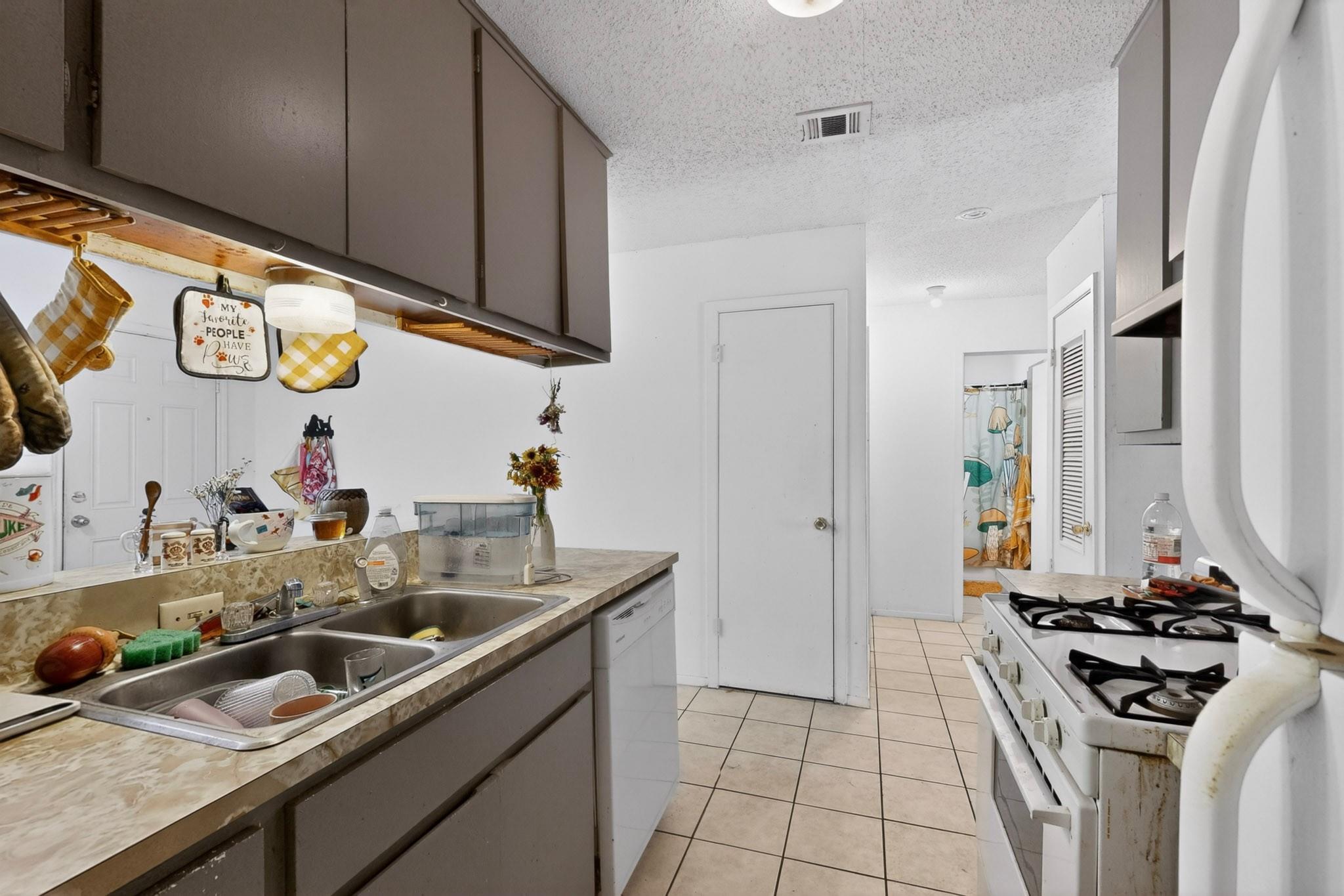 128 Coers Cir, San Marcos, TX 78666