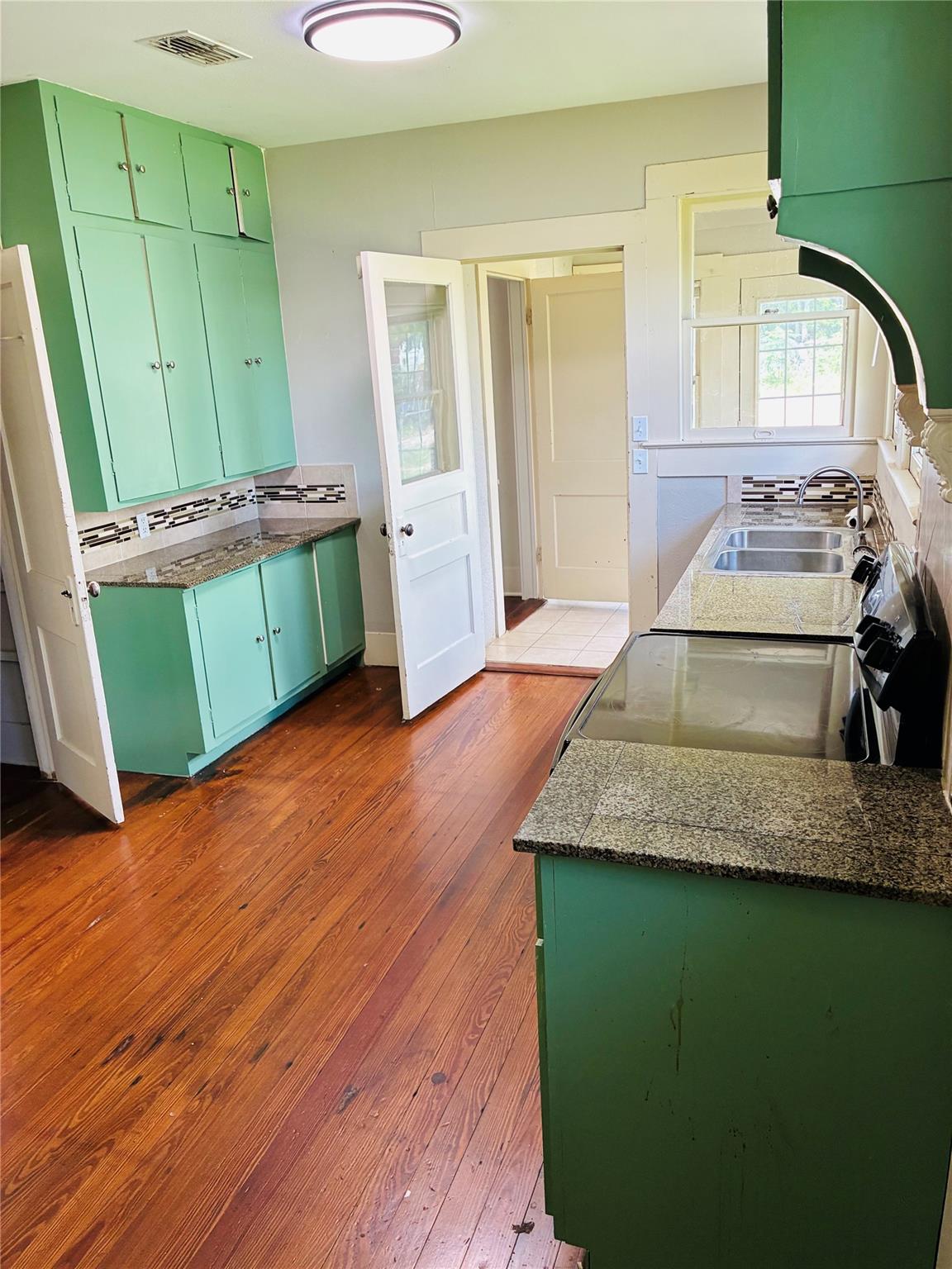 927 & 937 N Franklin St., La Grange, TX 78945