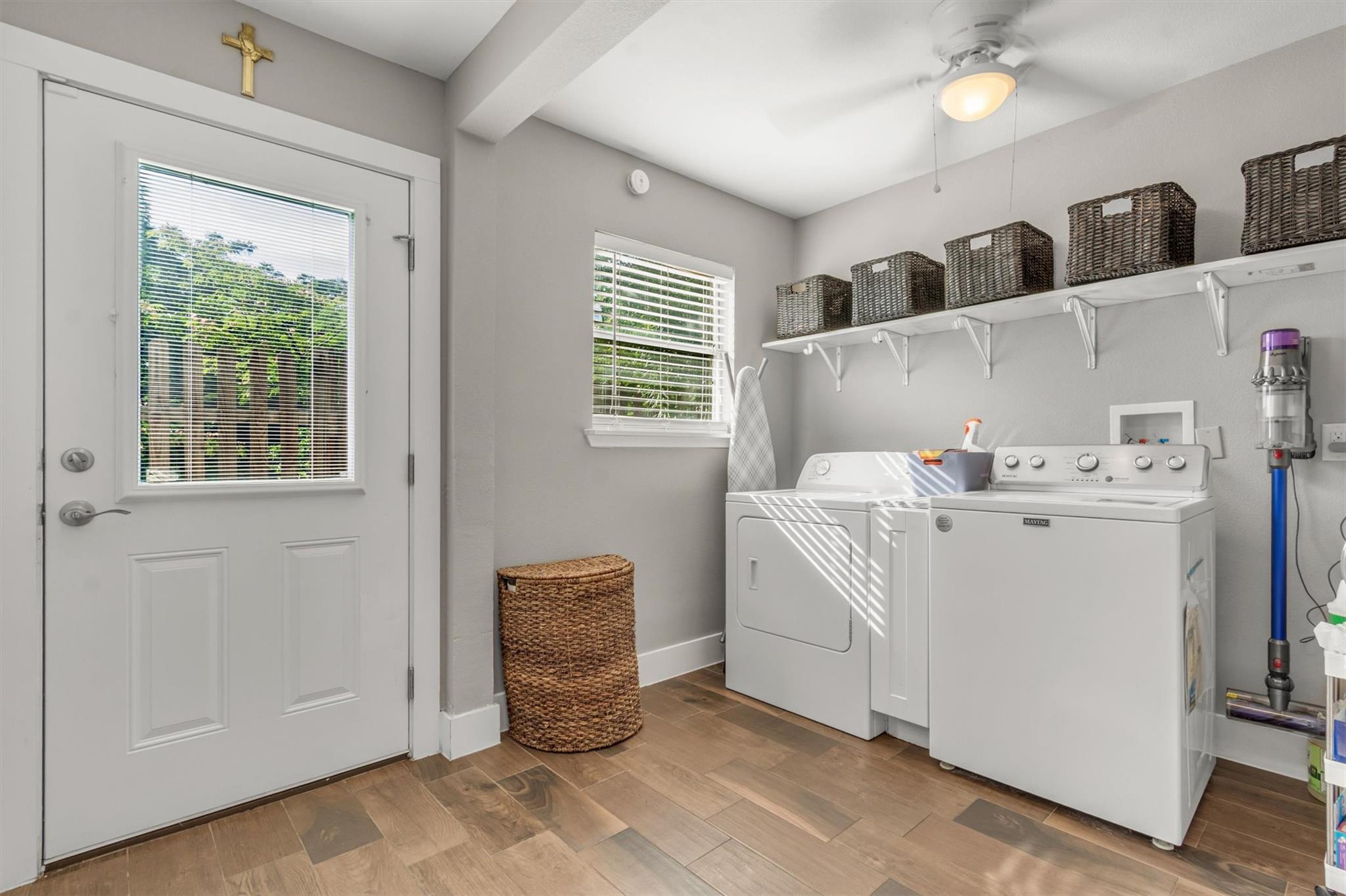 1009 Crepe Myrtle Dr, San Marcos, TX 78666