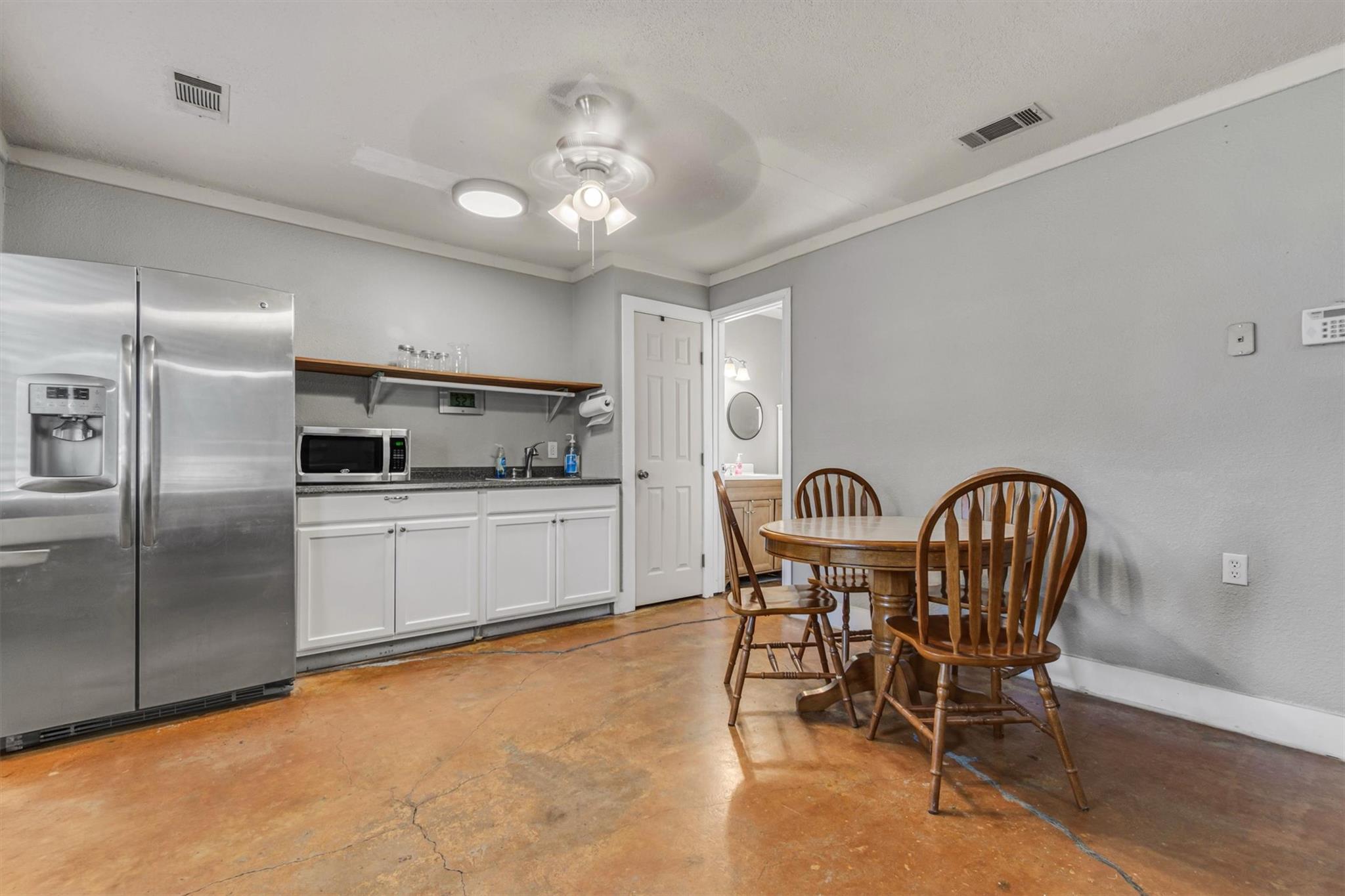 1009 Crepe Myrtle Dr, San Marcos, TX 78666