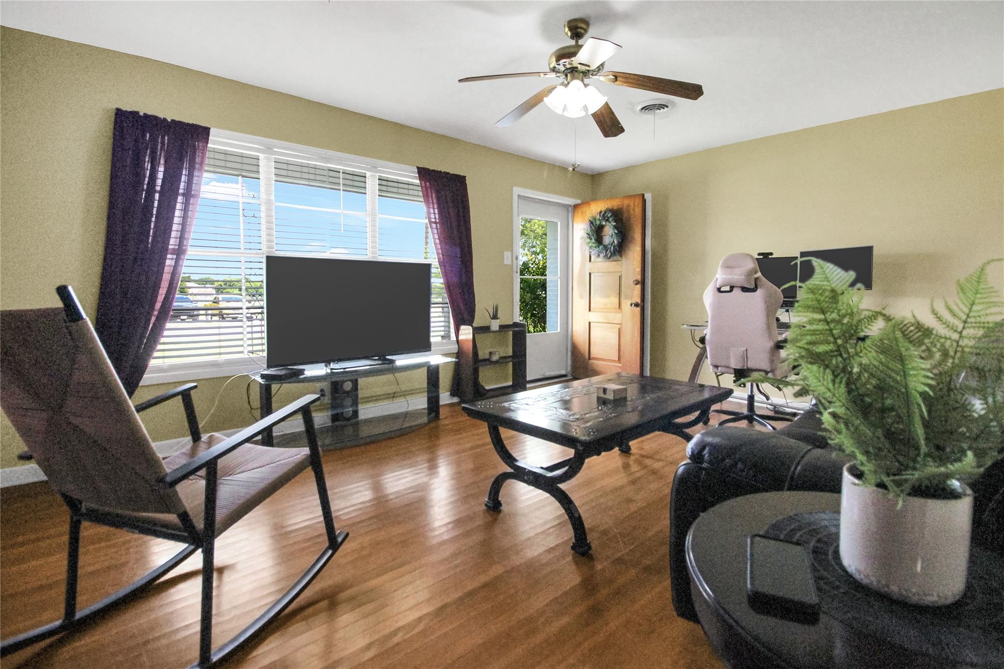 1008 W Avenue D Ave, Belton, TX 76513
