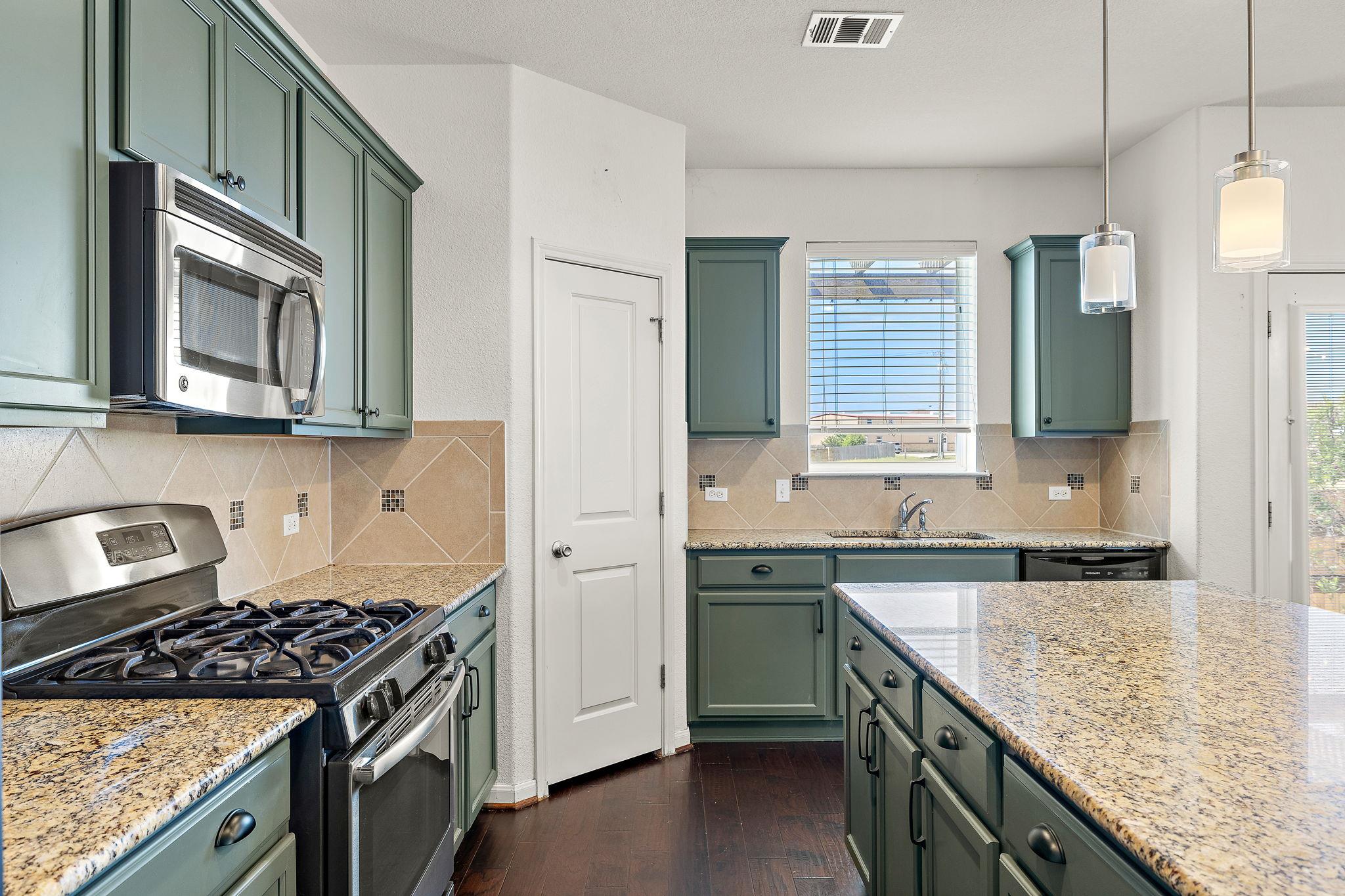5628 Corsica Loop, Round Rock, TX 78665