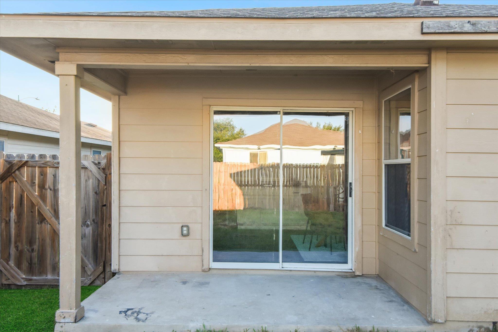 5713 Las Alas Trl, Del Valle, TX 78617