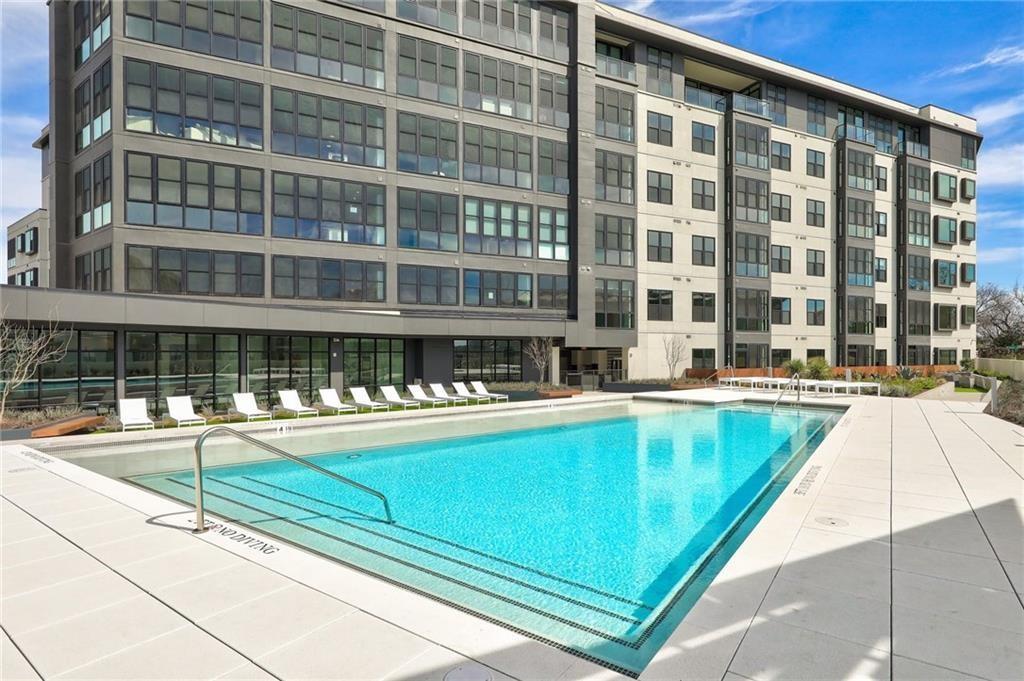 800 Embassy Dr # 209, Austin, TX 78702