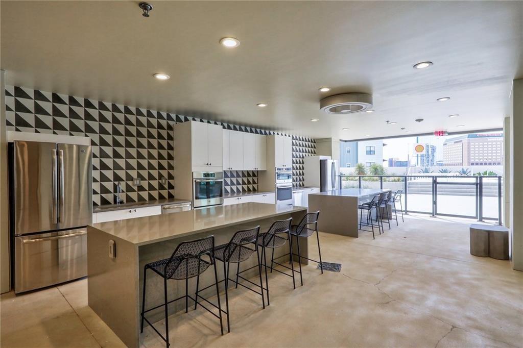 800 Embassy Dr # 209, Austin, TX 78702