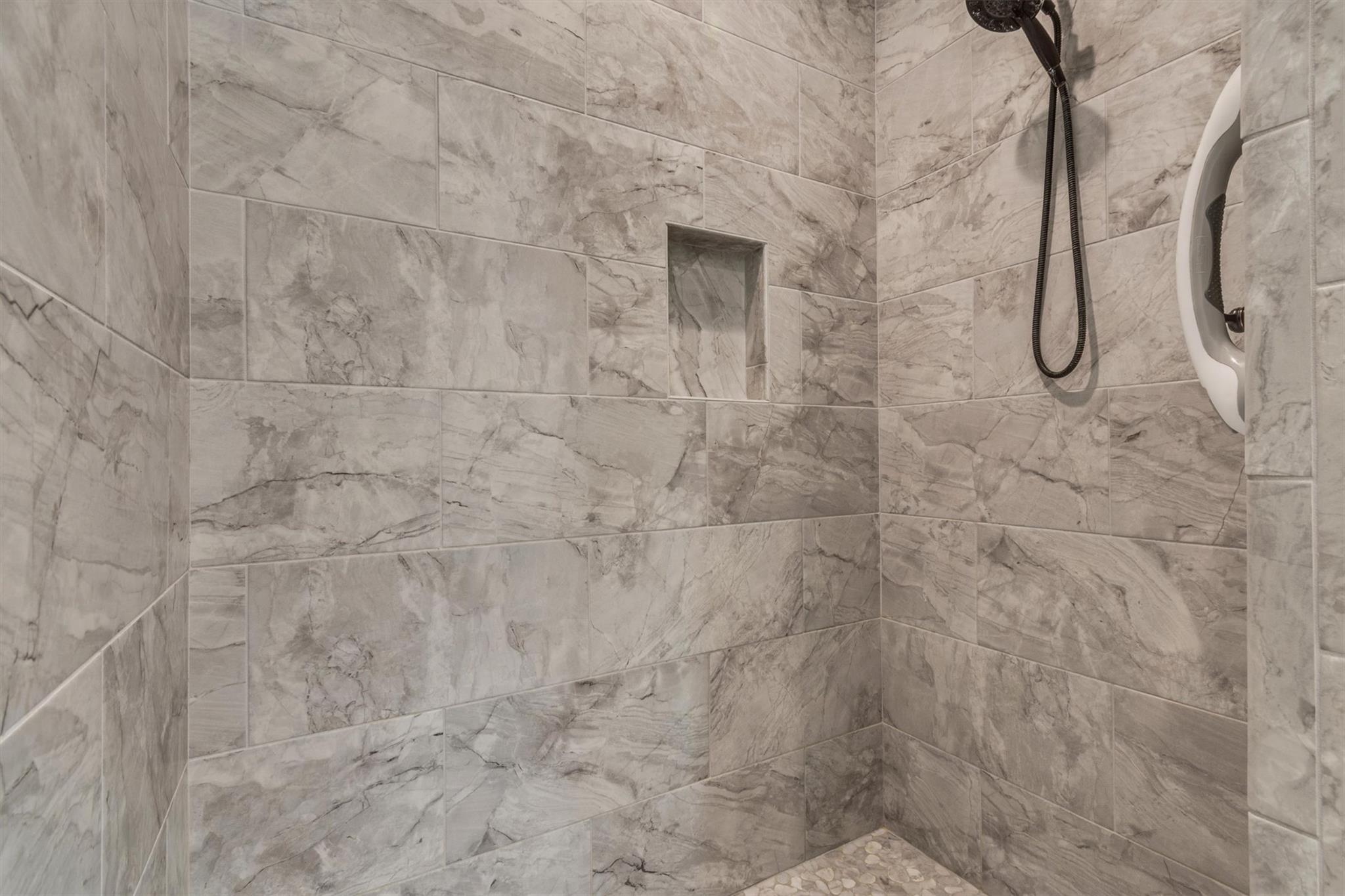 329 Kaanapali Ln, Bastrop, TX 78602