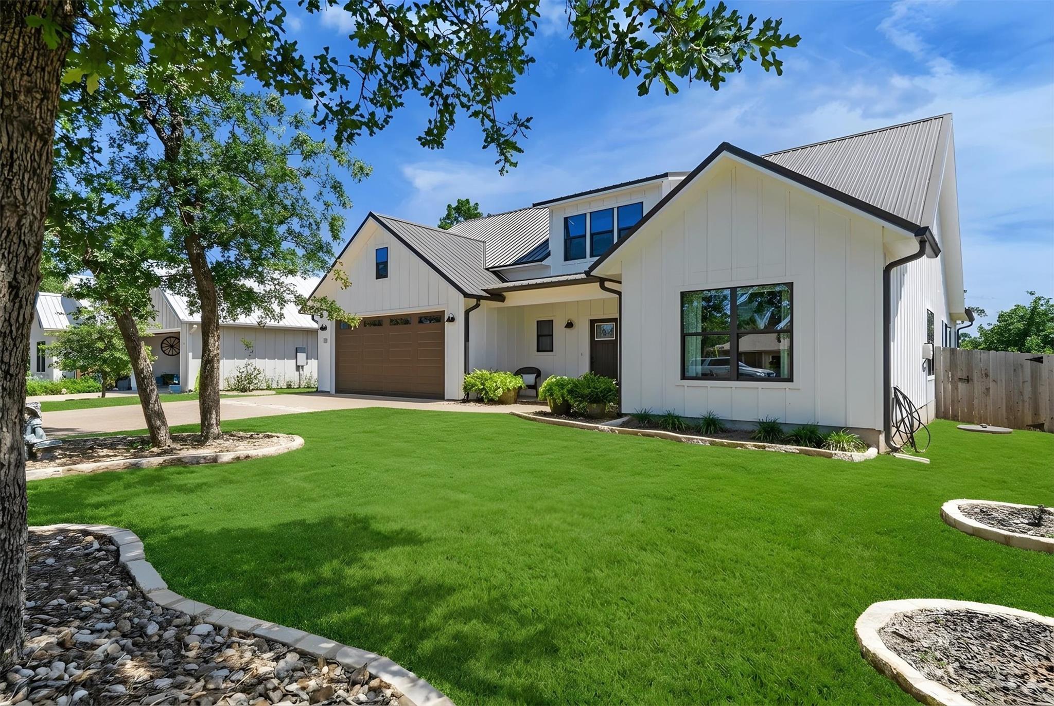 329 Kaanapali Ln, Bastrop, TX 78602