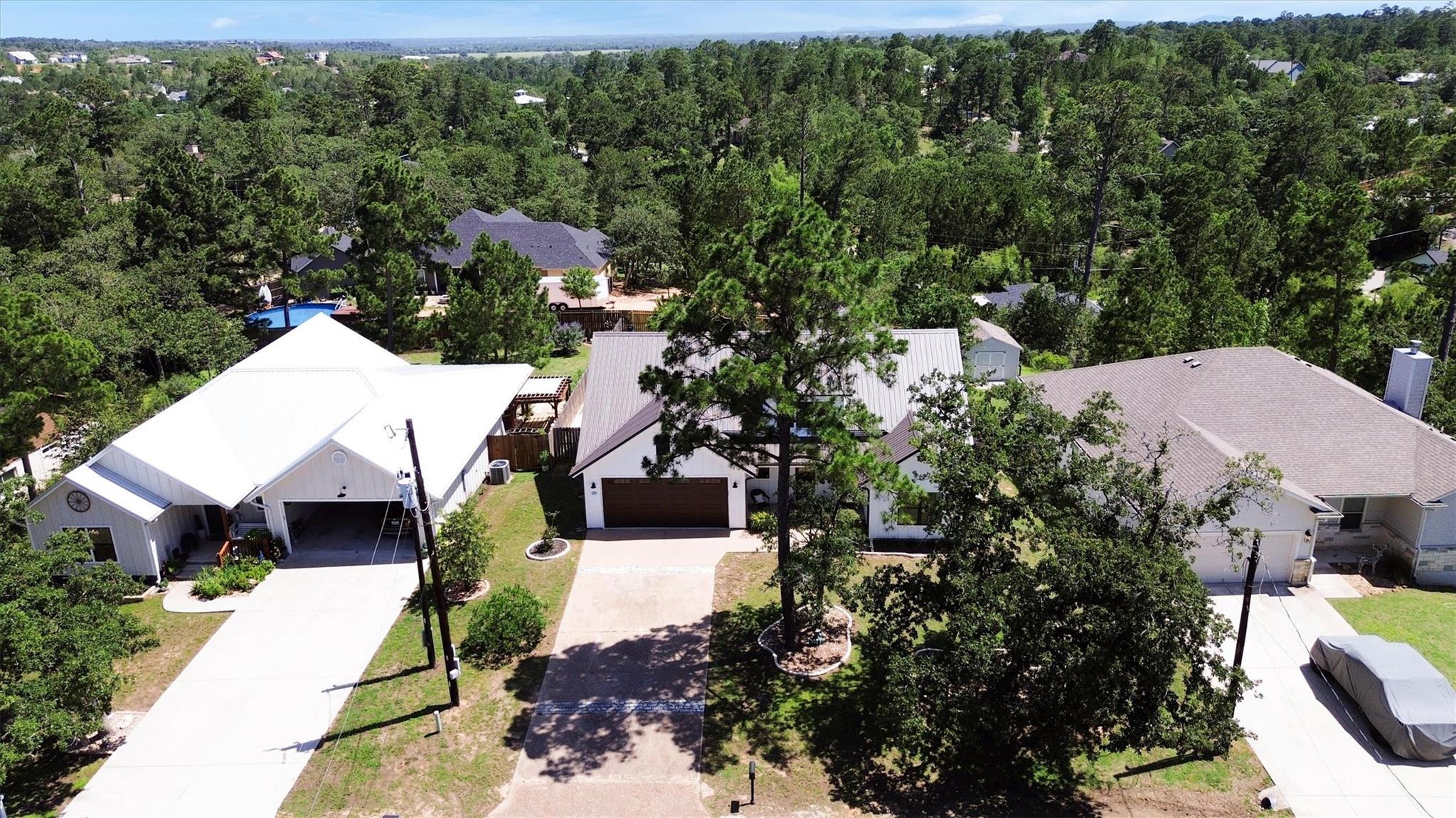 329 Kaanapali Ln, Bastrop, TX 78602