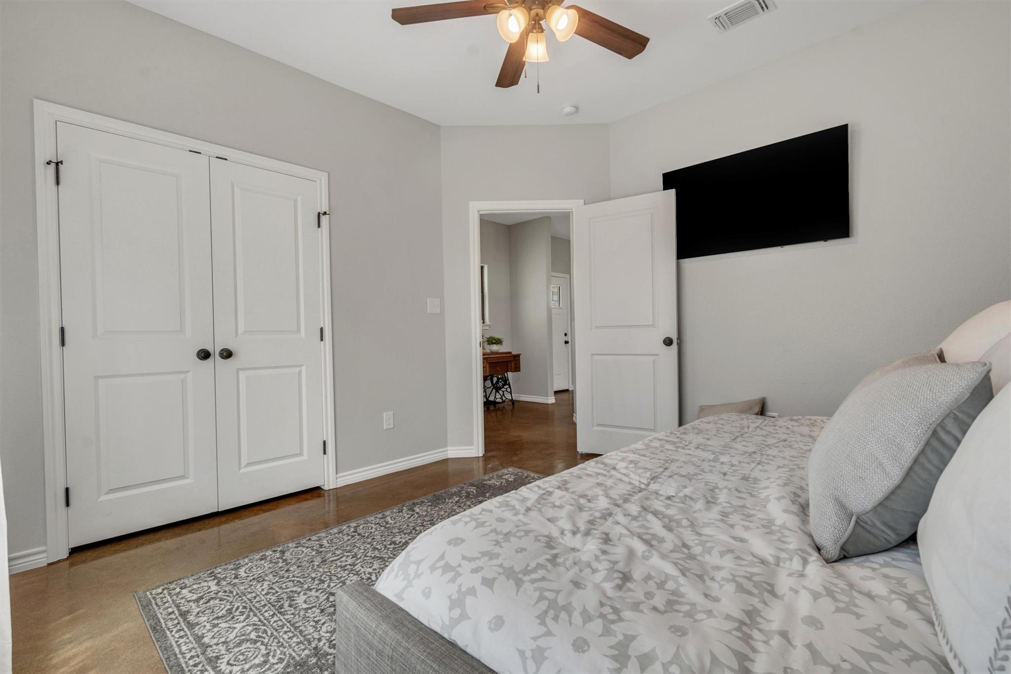 329 Kaanapali Ln, Bastrop, TX 78602