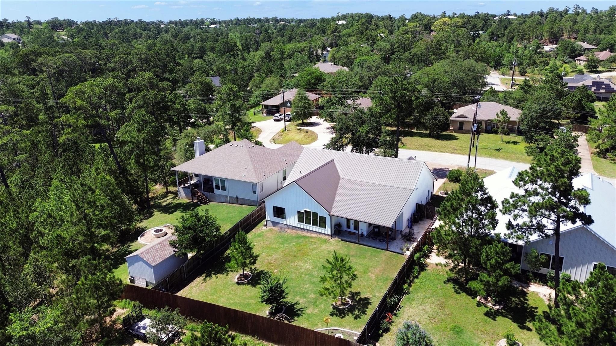 329 Kaanapali Ln, Bastrop, TX 78602