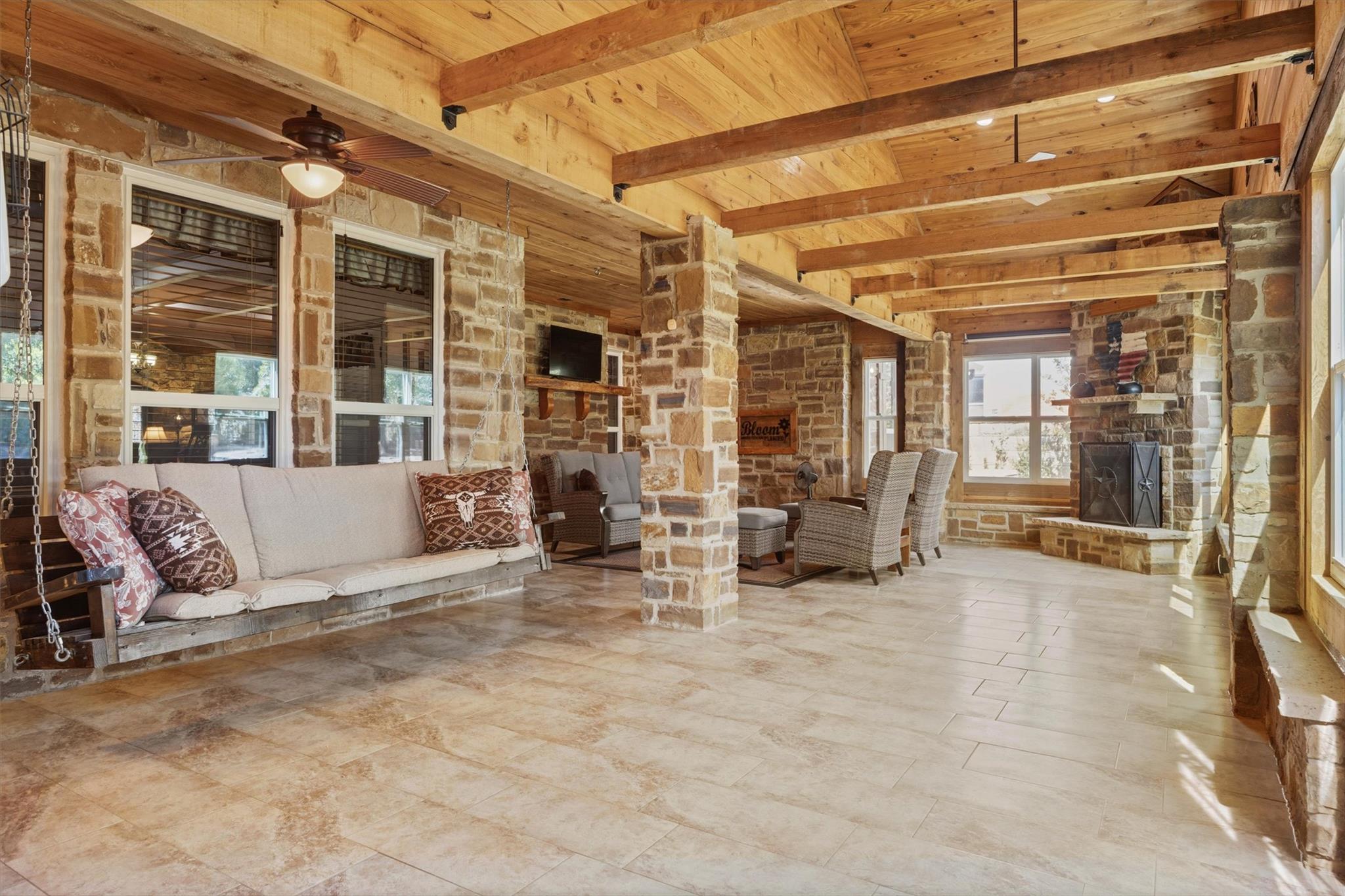 4366 Royal St, Salado, TX 76571