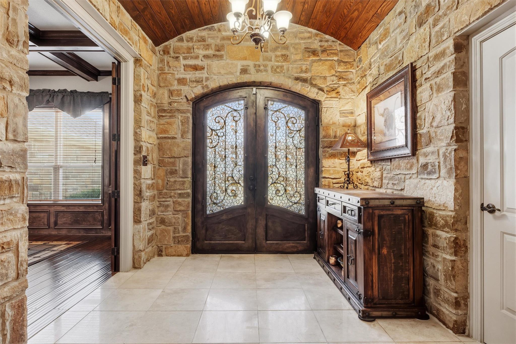4366 Royal St, Salado, TX 76571
