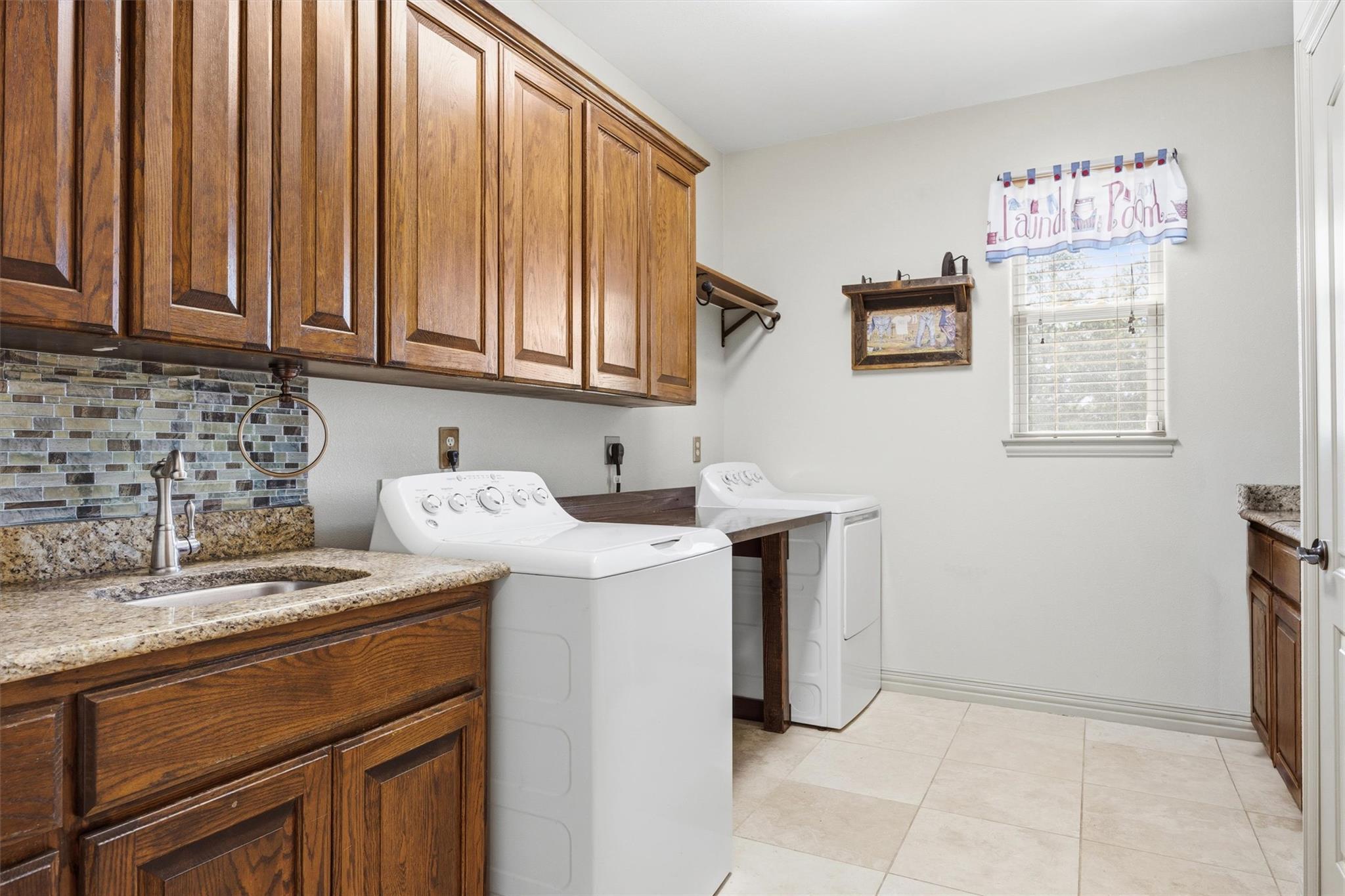 4366 Royal St, Salado, TX 76571