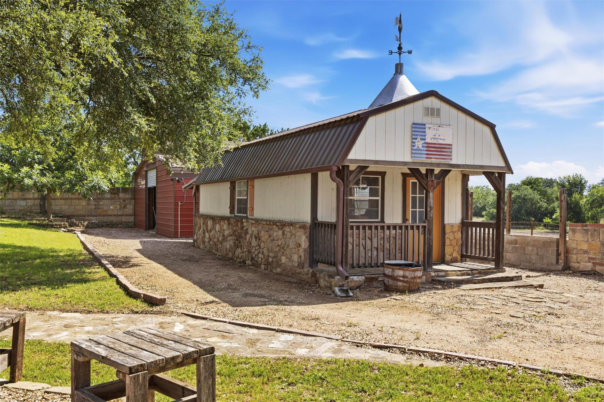 4366 Royal St, Salado, TX 76571