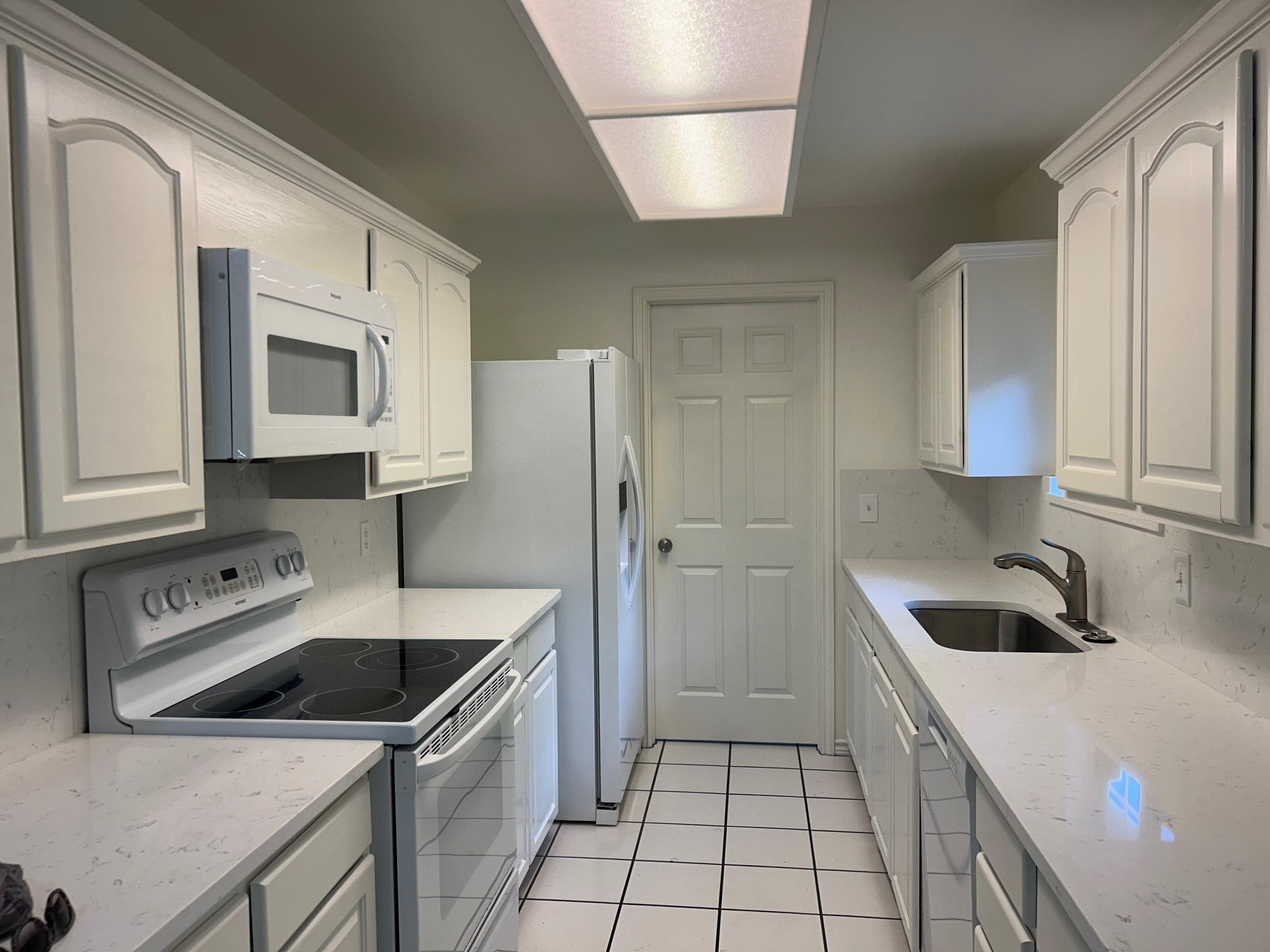 1207 Ash Dr, Marble Falls, TX 78654