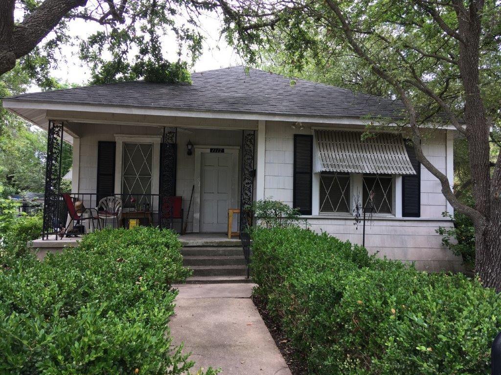 1117 W 4th St, Taylor, TX 76574