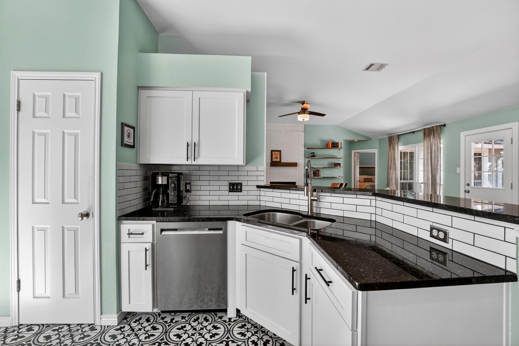 1811 Old Mill Rd, Cedar Park, TX 78613