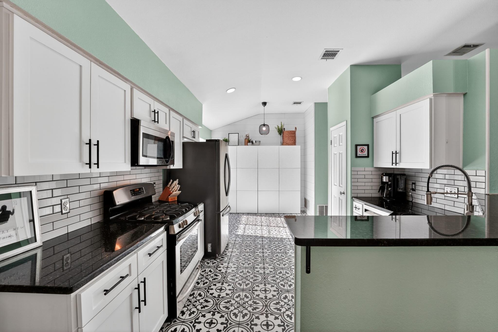 1811 Old Mill Rd, Cedar Park, TX 78613