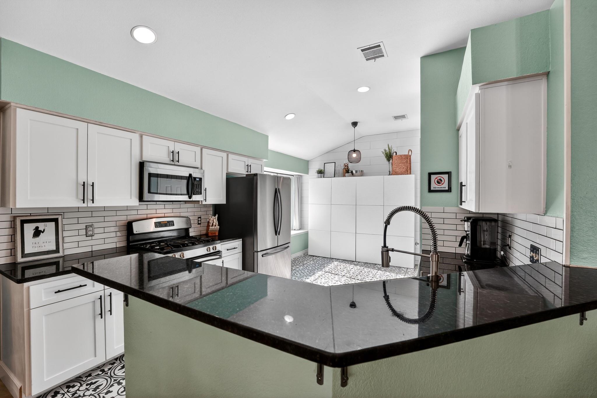 1811 Old Mill Rd, Cedar Park, TX 78613