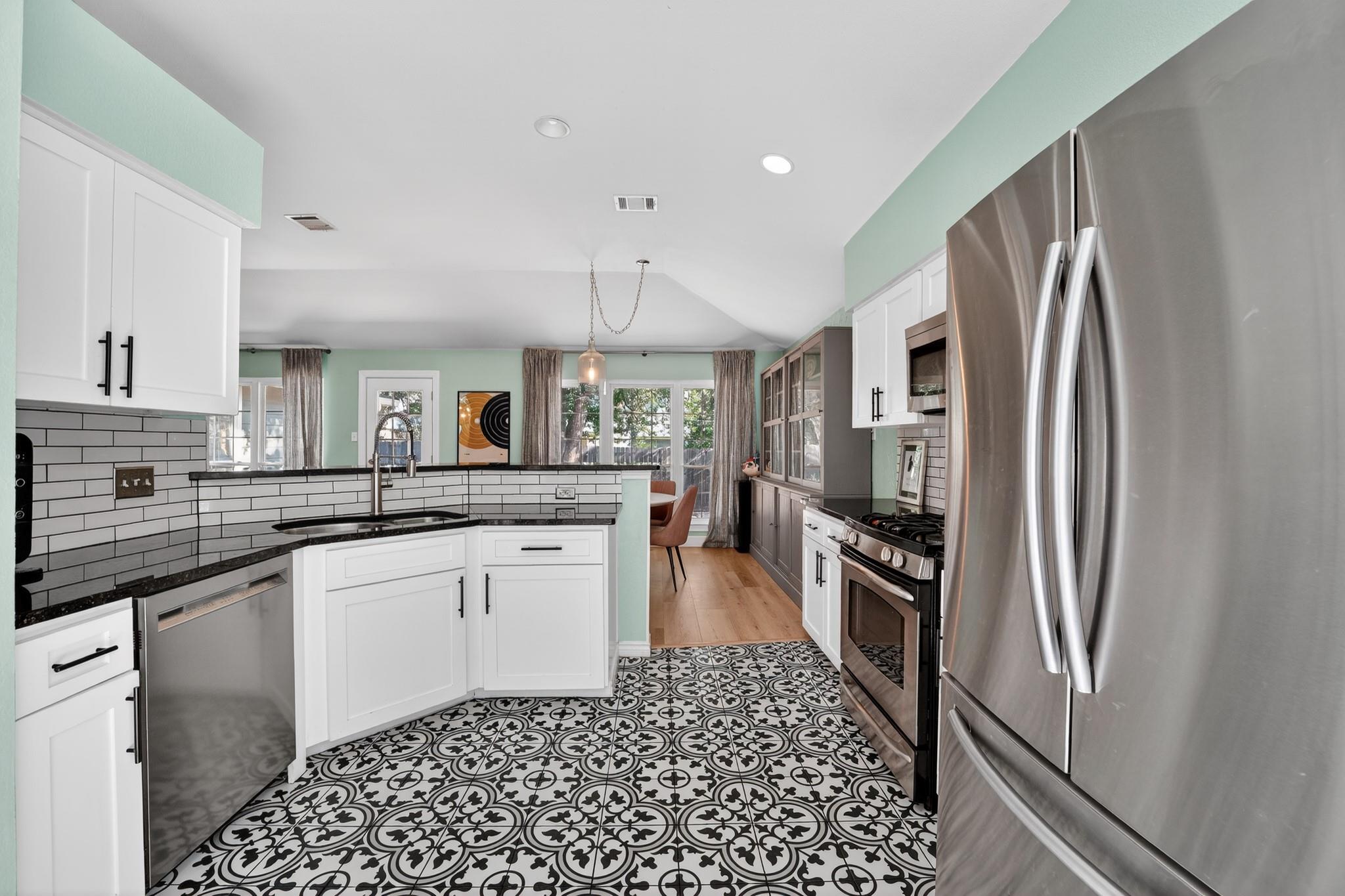 1811 Old Mill Rd, Cedar Park, TX 78613