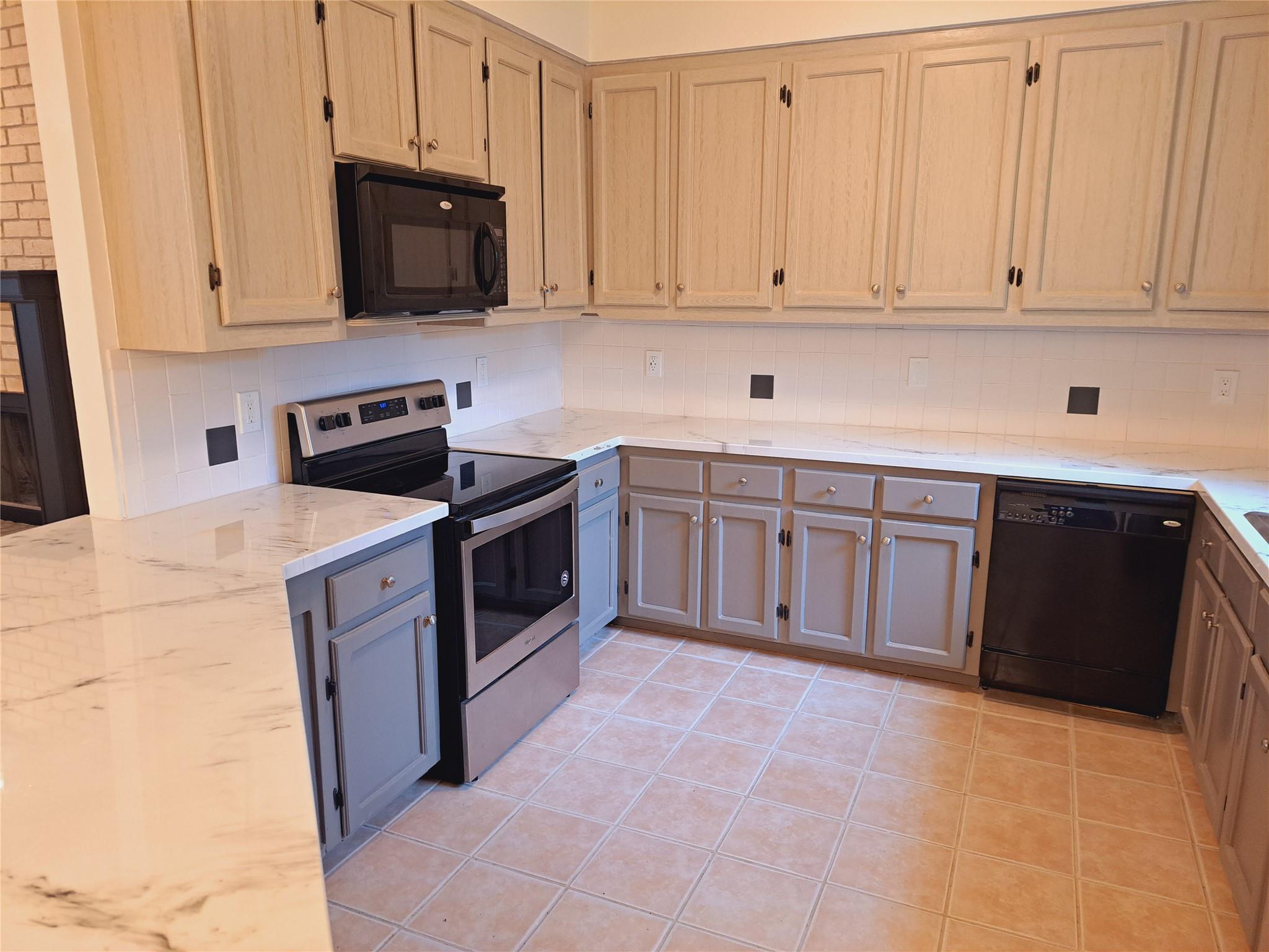 21604 Boggy Ford Rd, Lago Vista, TX 78645