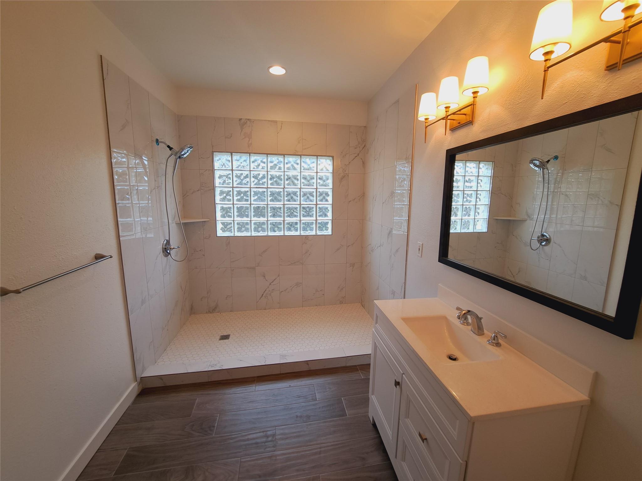 21604 Boggy Ford Rd, Lago Vista, TX 78645