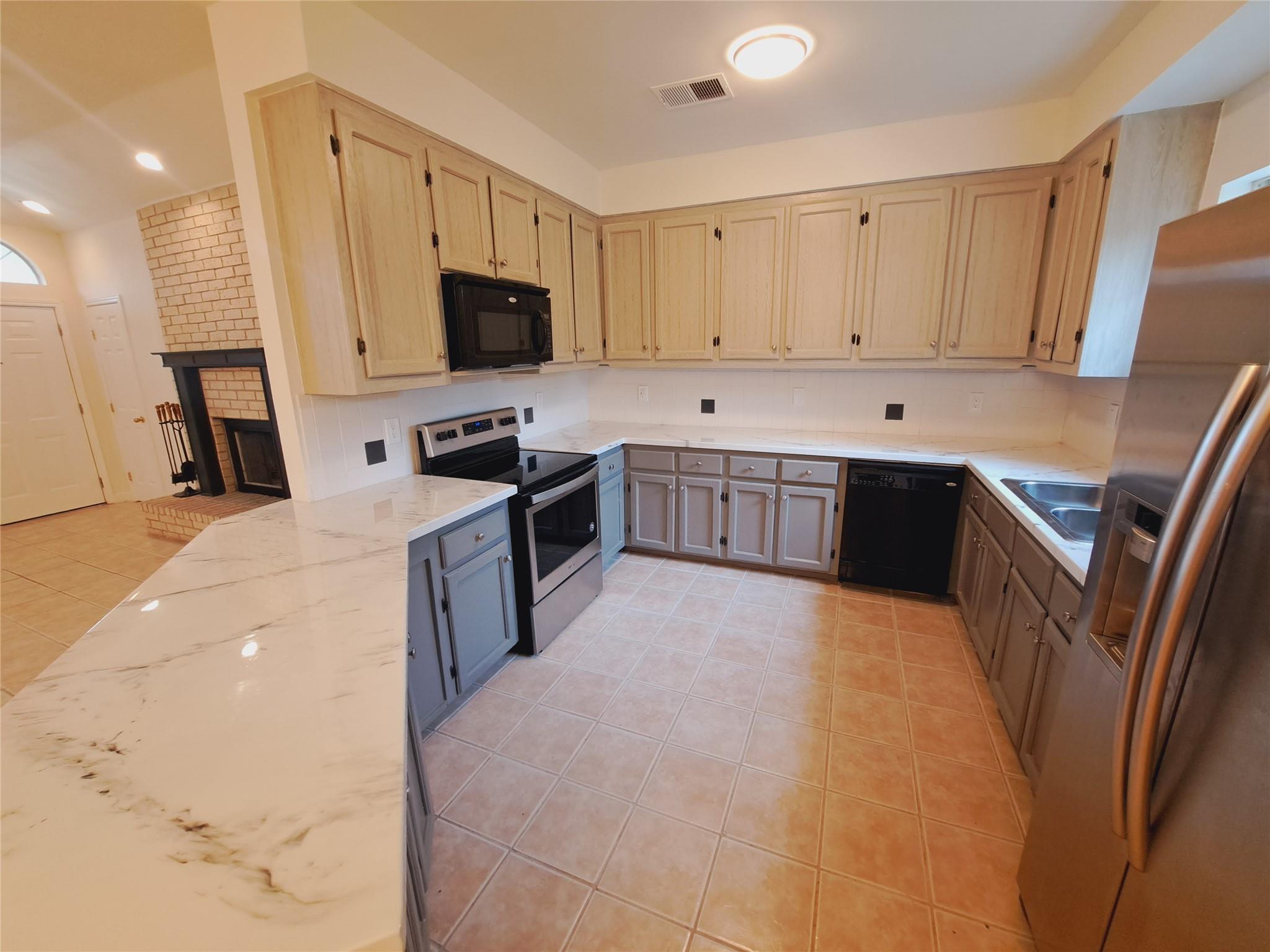 21604 Boggy Ford Rd, Lago Vista, TX 78645