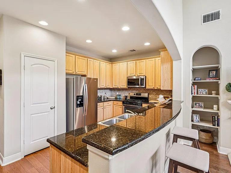 2210 Onion Creek Pkwy # 1104, Austin, TX 78747