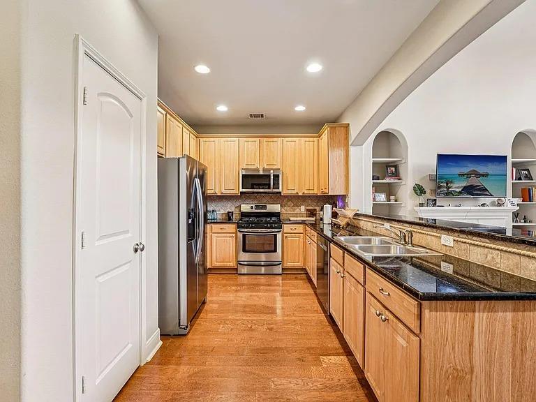 2210 Onion Creek Pkwy # 1104, Austin, TX 78747