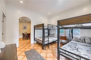 911 E 2nd St, Austin, TX 78702