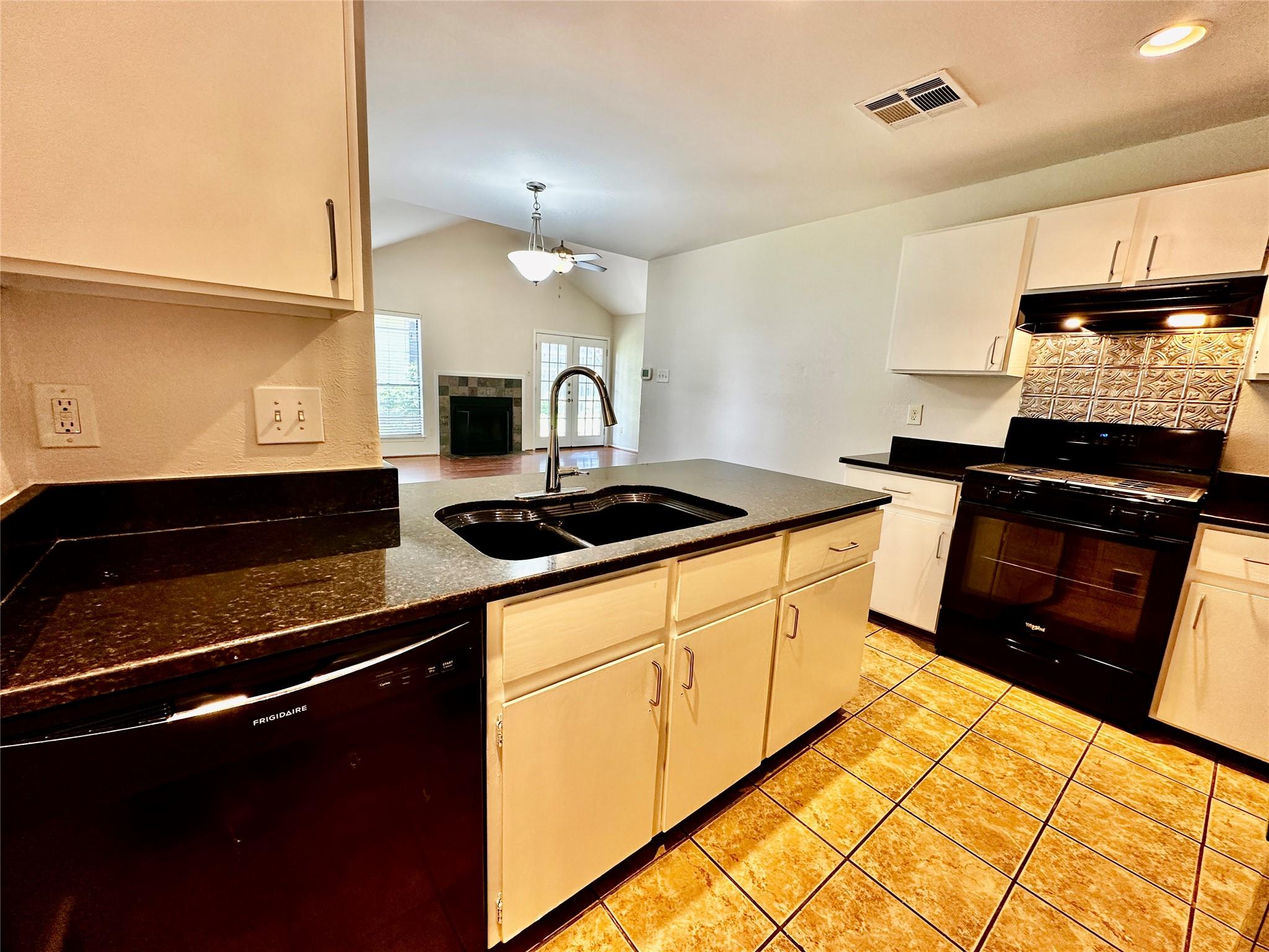 11612 Fruitwood Pl, Austin, TX 78758