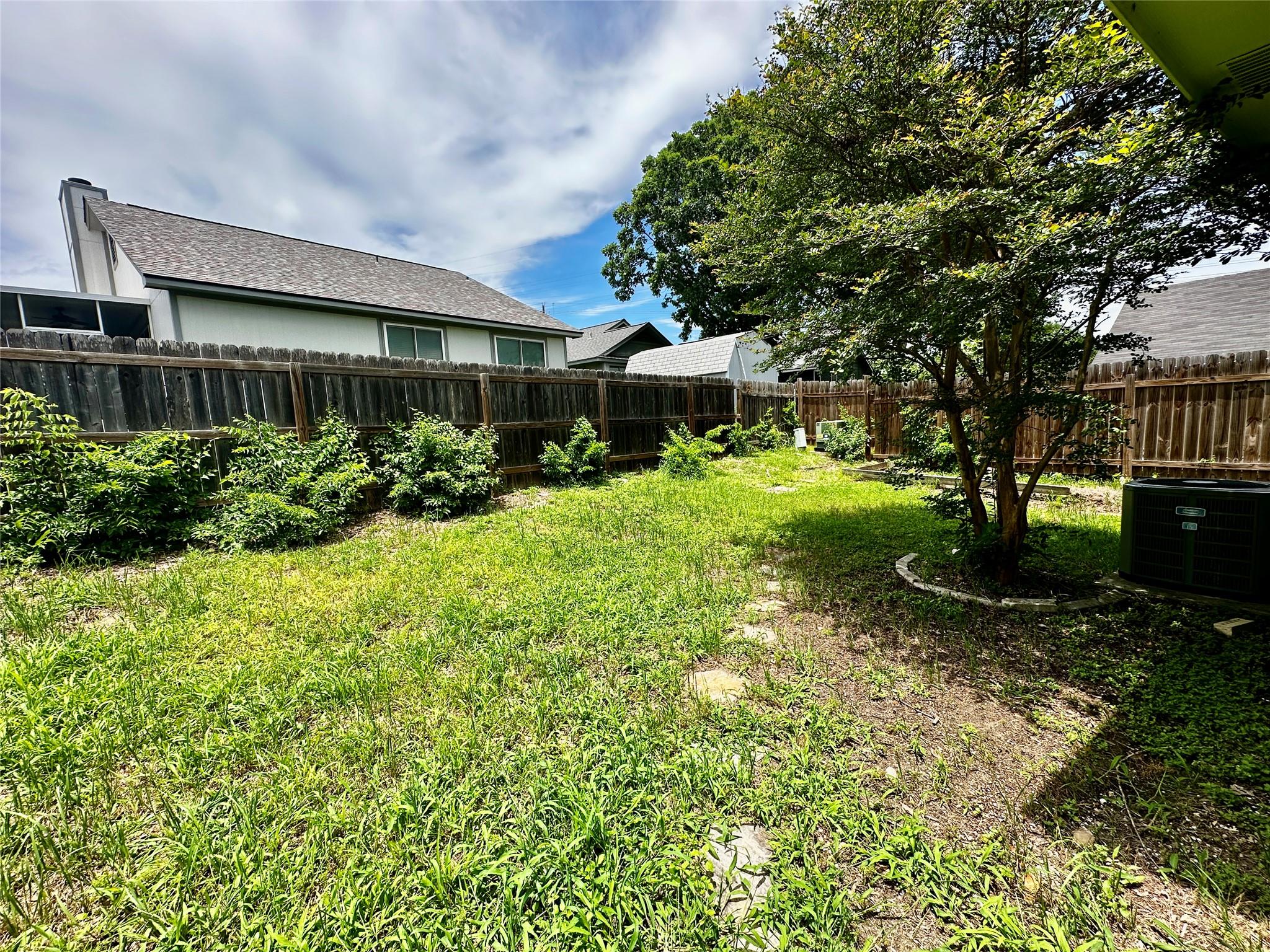 11612 Fruitwood Pl, Austin, TX 78758