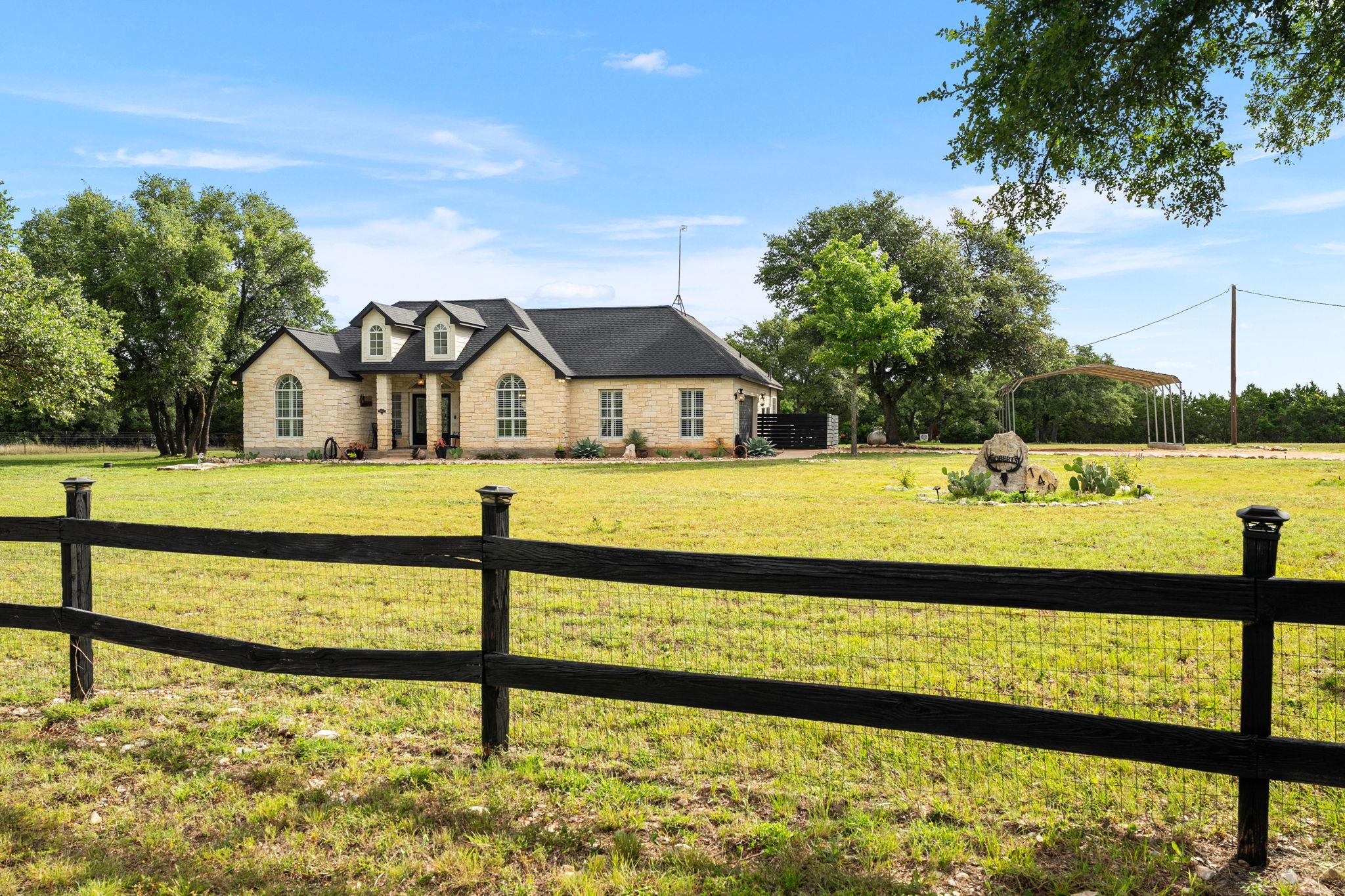140 Shin Oak Ln, Liberty Hill, TX 78642