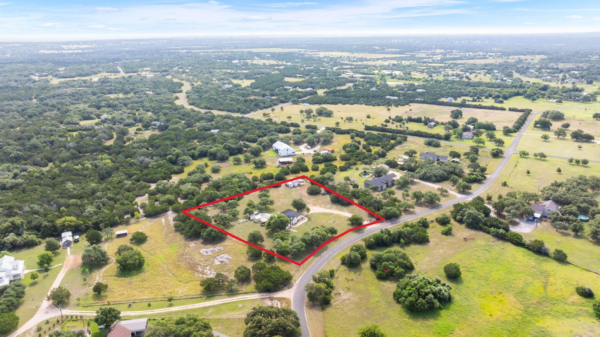 140 Shin Oak Ln, Liberty Hill, TX 78642