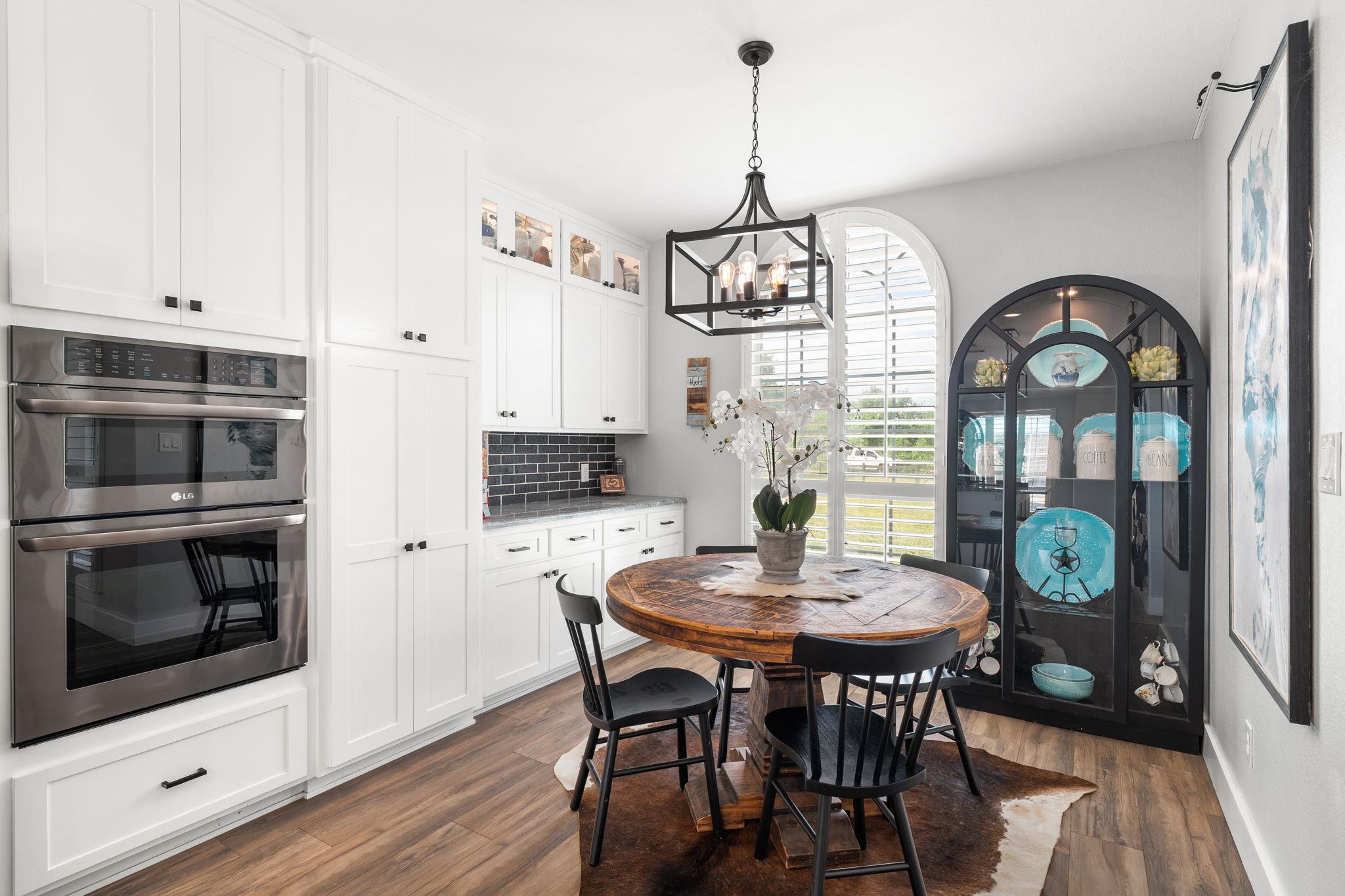 140 Shin Oak Ln, Liberty Hill, TX 78642