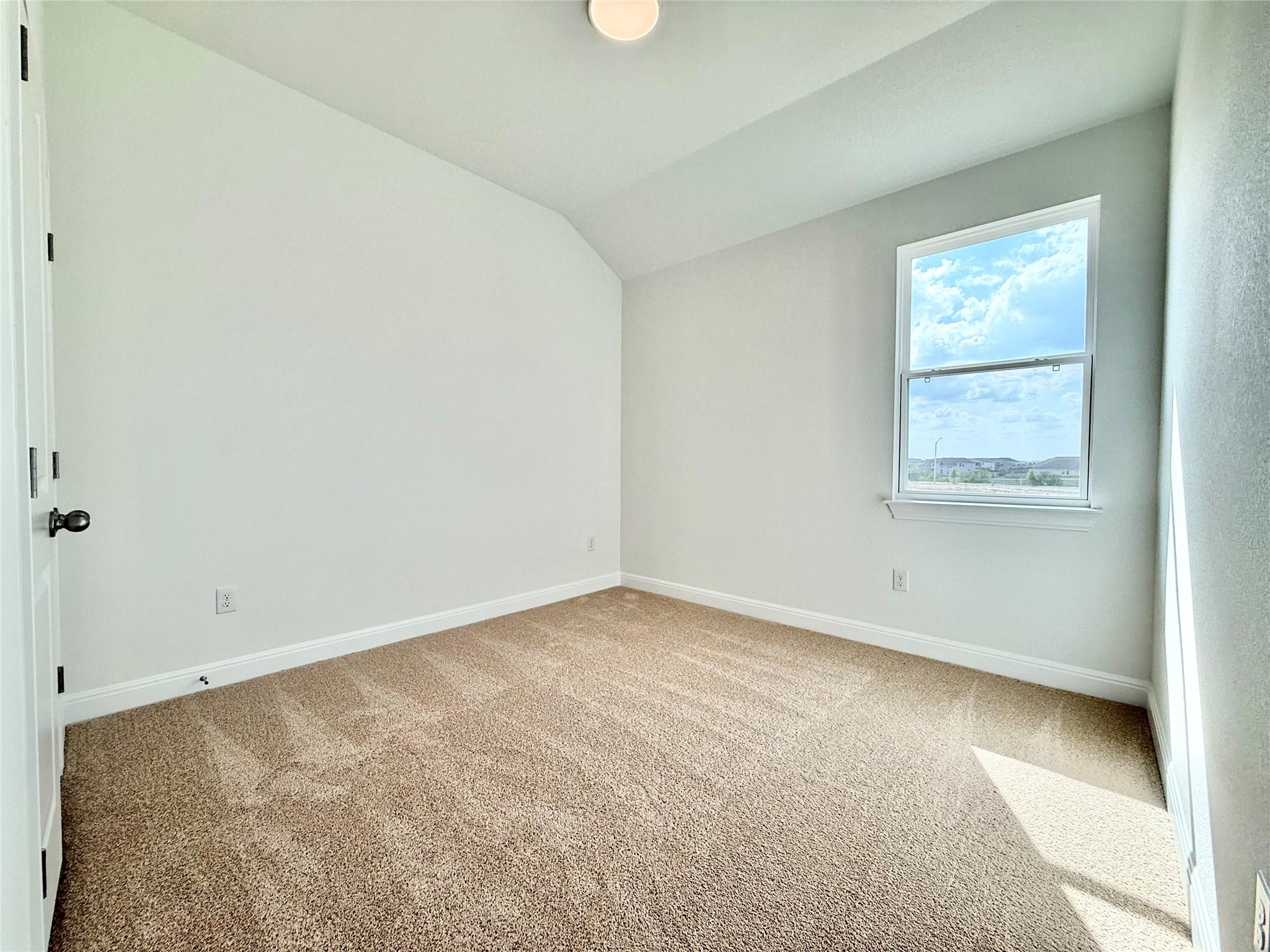 270 Pale Horse Bnd, Buda, TX 78610