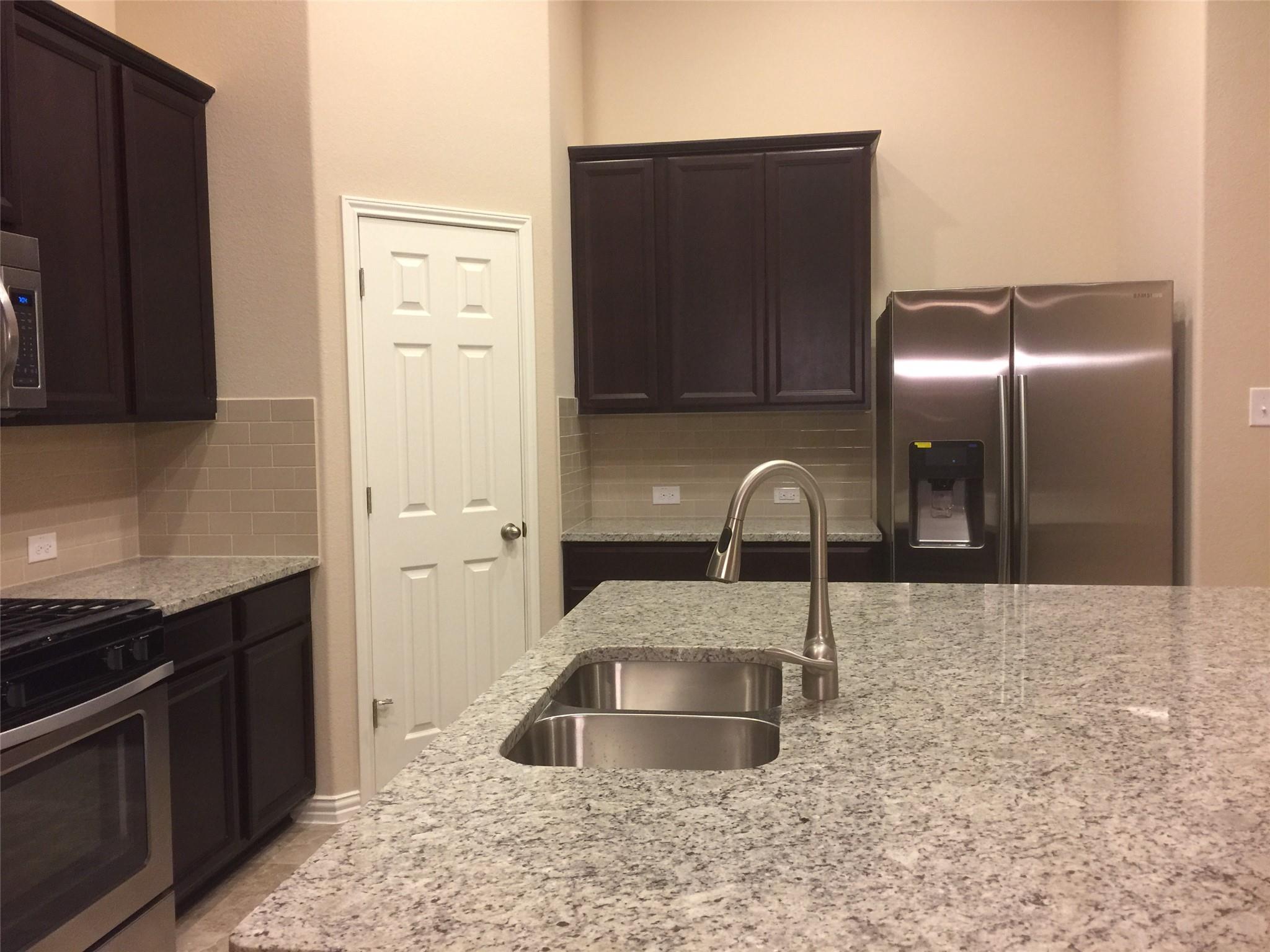 8337 Angelo Loop, Round Rock, TX 78665