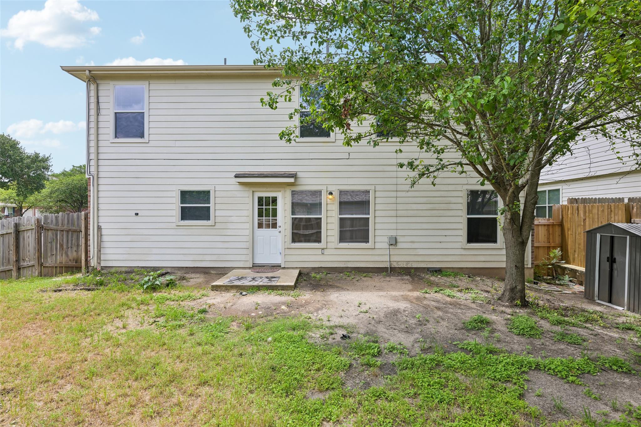 364 Hometown Pkwy, Kyle, TX 78640