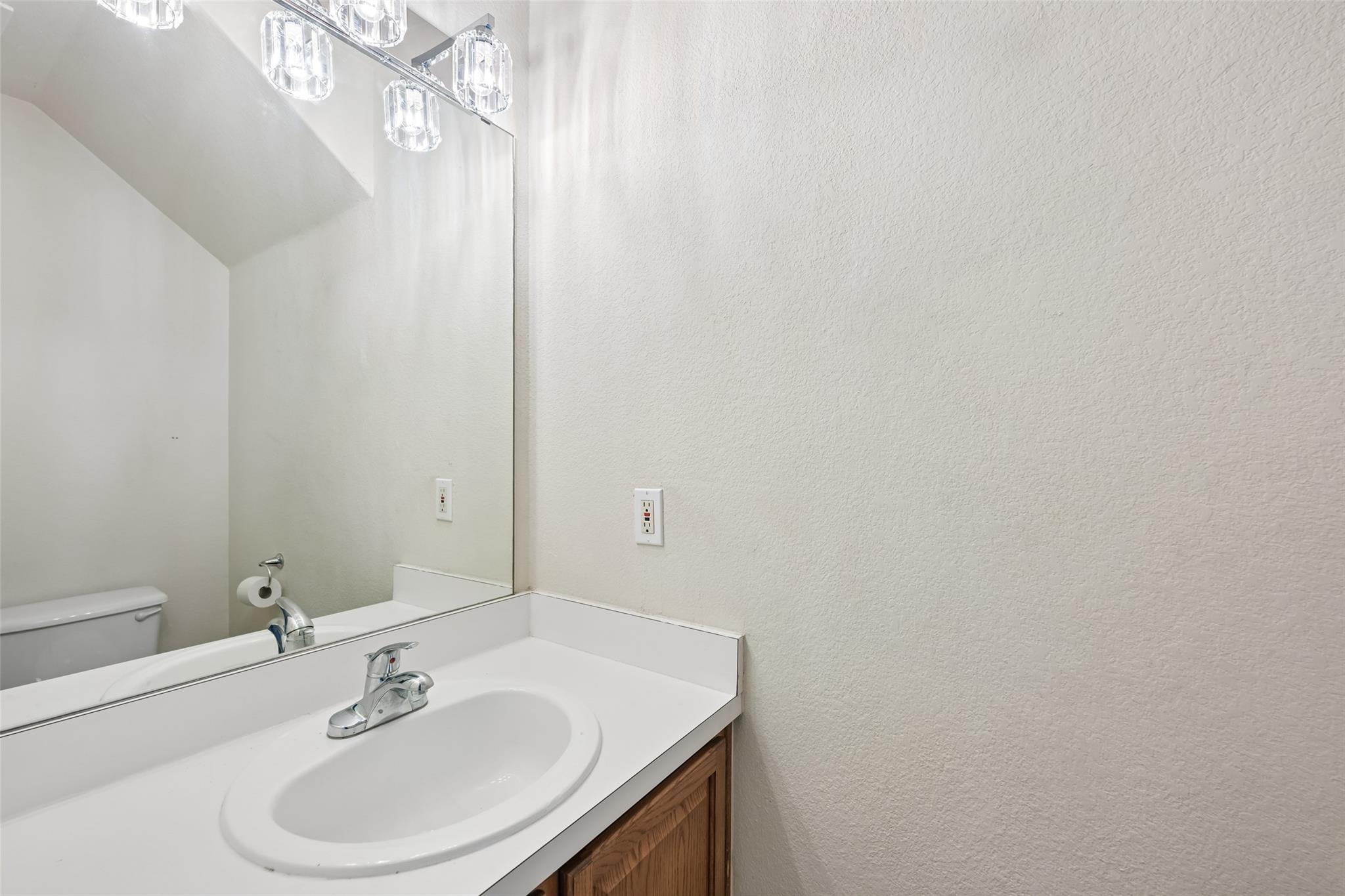 364 Hometown Pkwy, Kyle, TX 78640