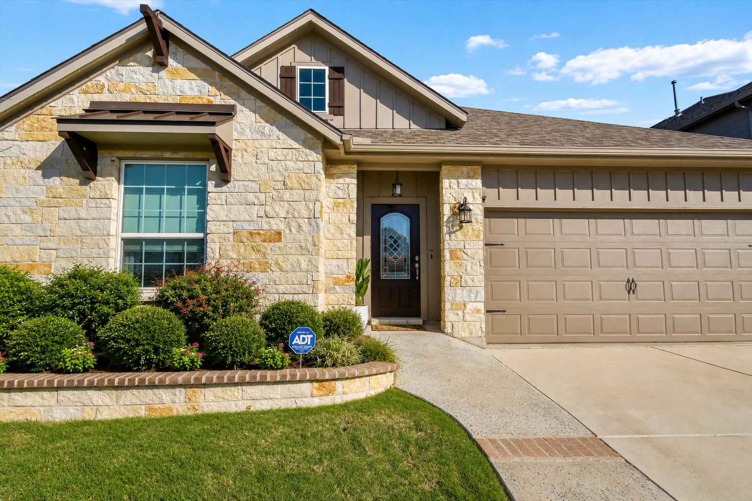 101 Double Mountain Rd, Liberty Hill, TX 78642